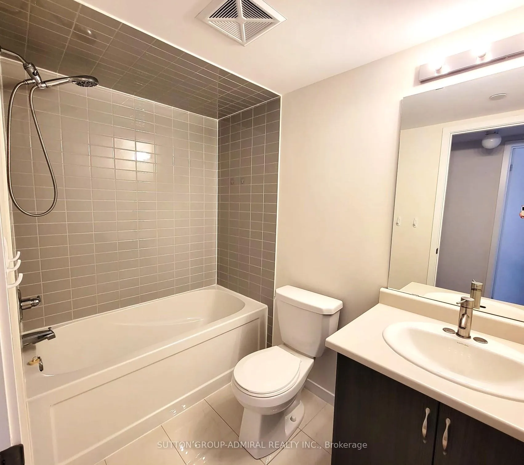 Photo 16 of Unit 69, 400 Alex Gardner Circle, Aurora, Aurora Heights — HOMEH