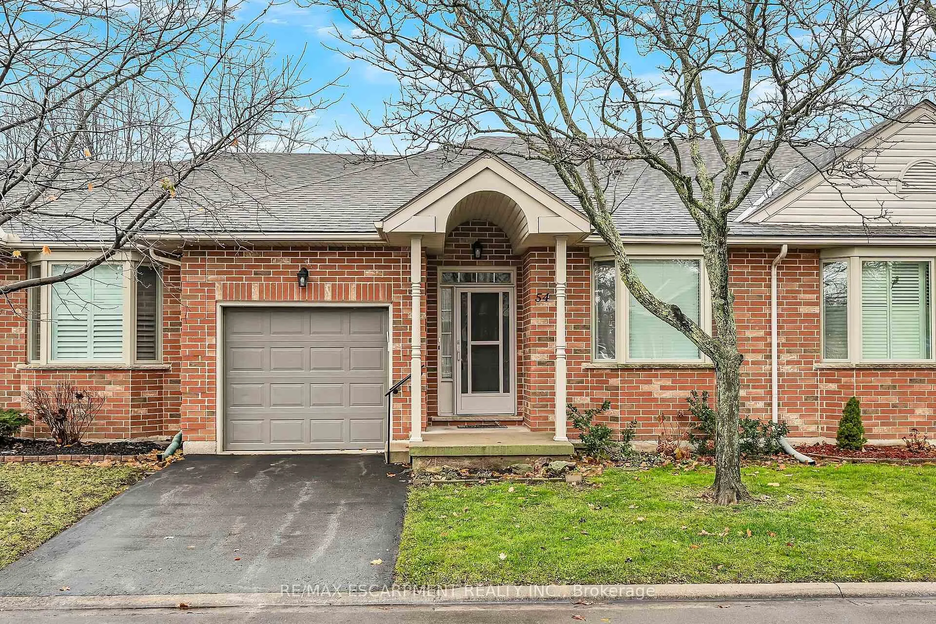 Photo 1 of 54 Greentrail Drive, Hamilton, Mount Hope — HOMEH