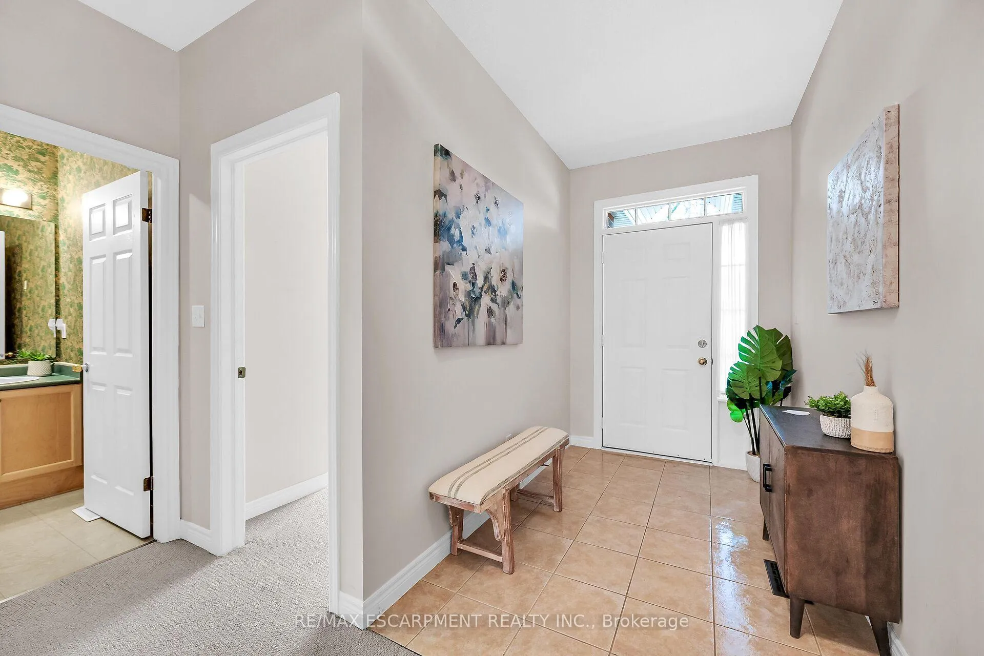 Photo 24 of 54 Greentrail Drive, Hamilton, Mount Hope — HOMEH
