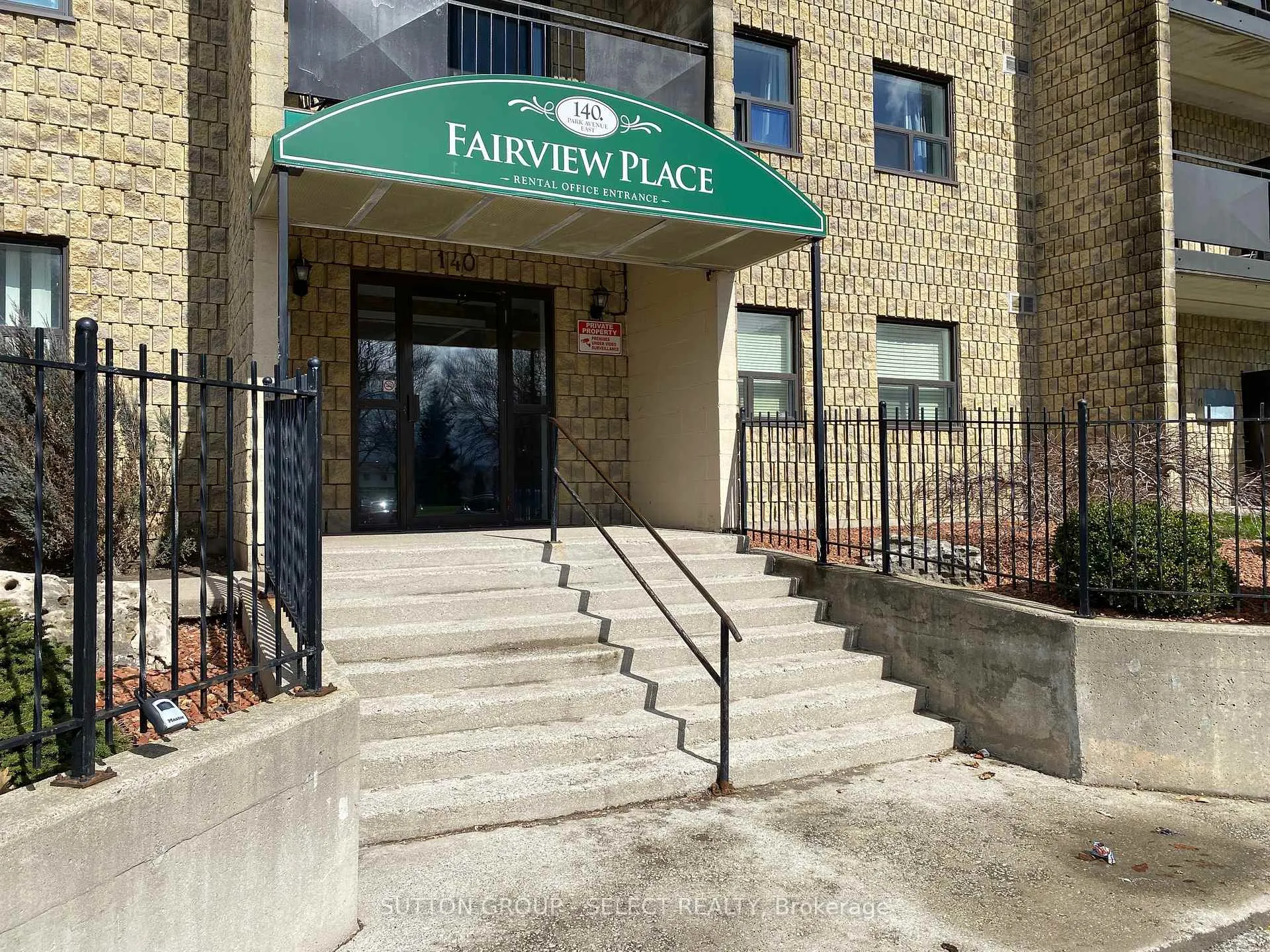 Photo 2 of Unit 204, 140 Park Avenue E, Chatham-Kent, Chatham — HOMEH