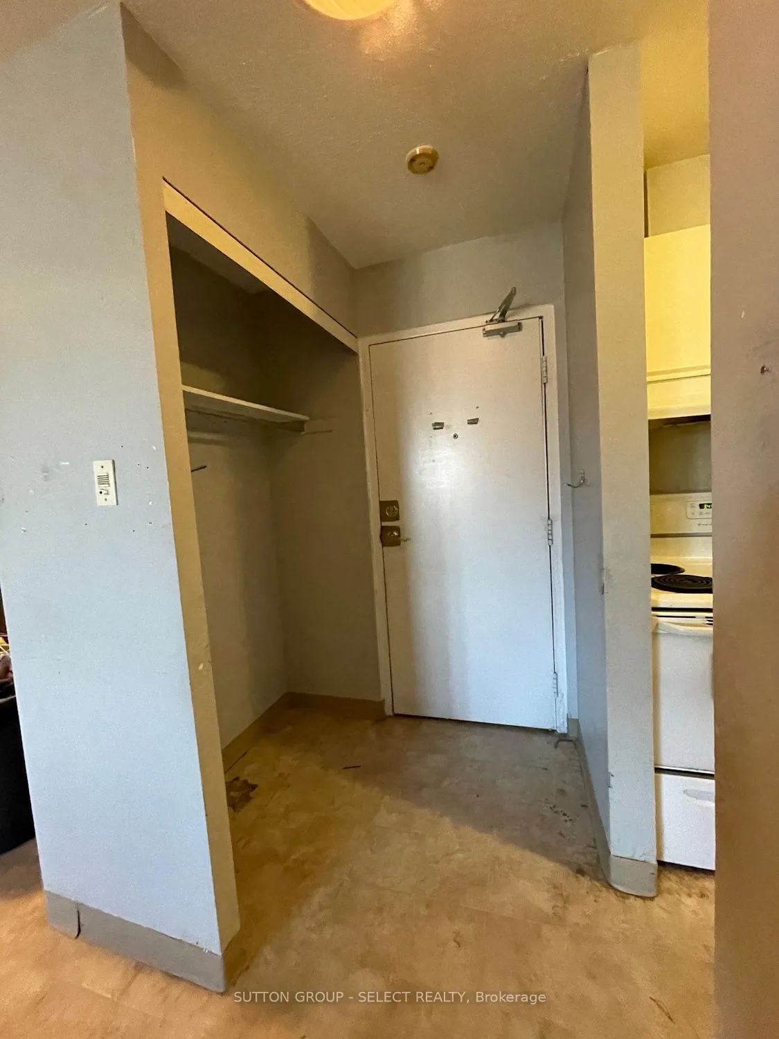 Photo 11 of Unit 204, 140 Park Avenue E, Chatham-Kent, Chatham — HOMEH