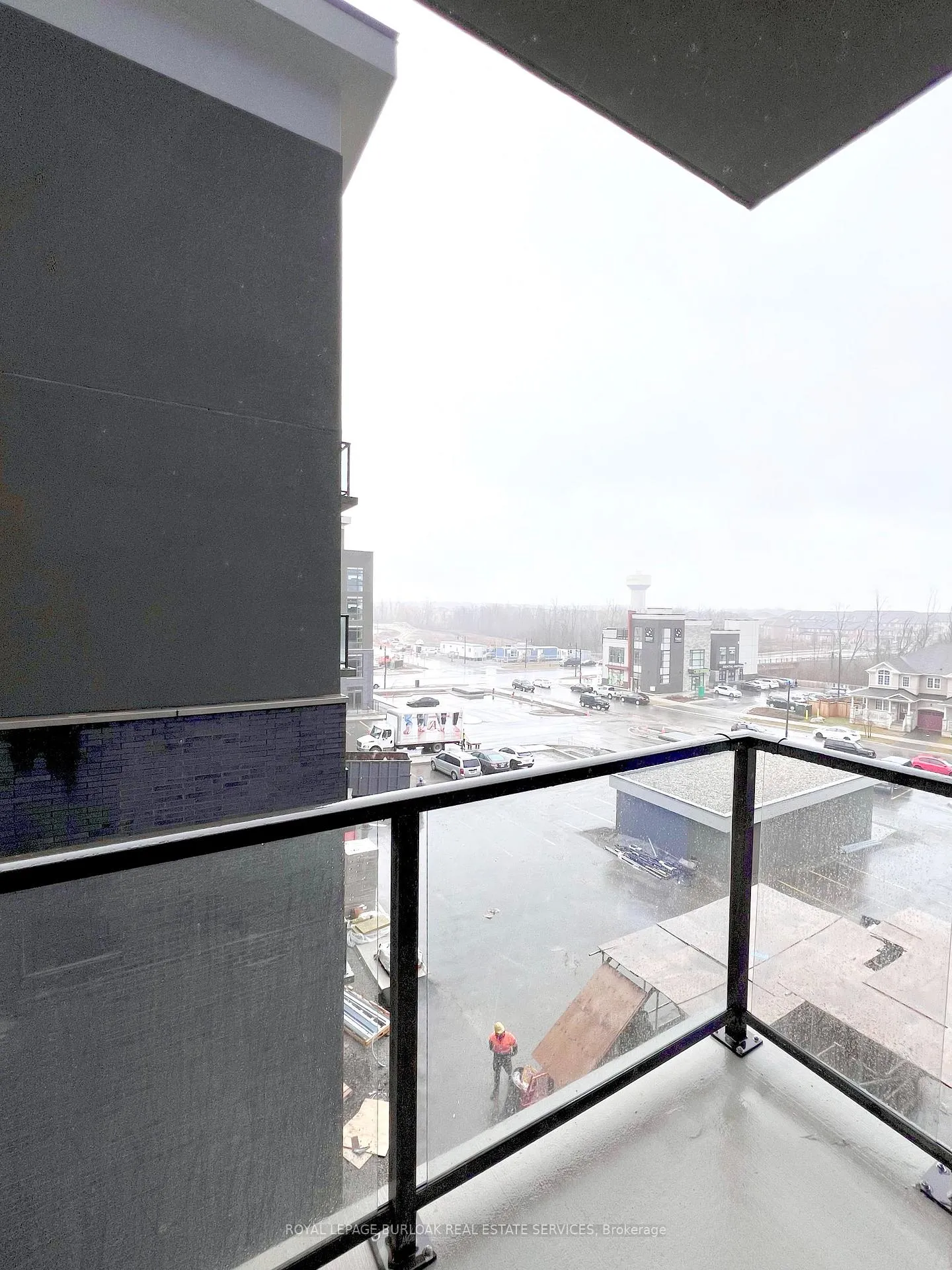 Photo 9 of Unit 415, 470 Dundas Street E, Hamilton, Waterdown — HOMEH