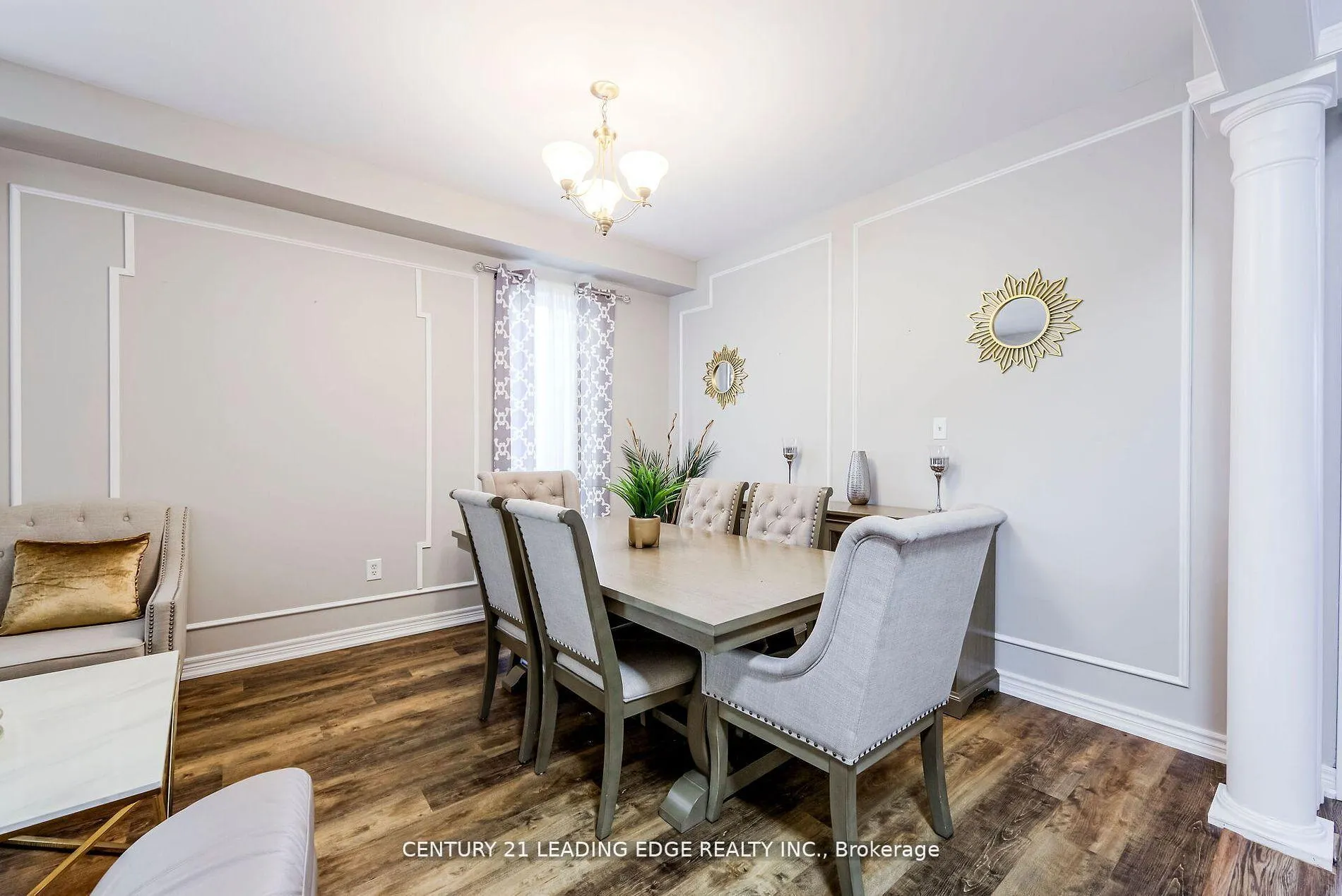 Photo 4 of 96 Nelson Street N, Clarington, Bowmanville — HOMEH