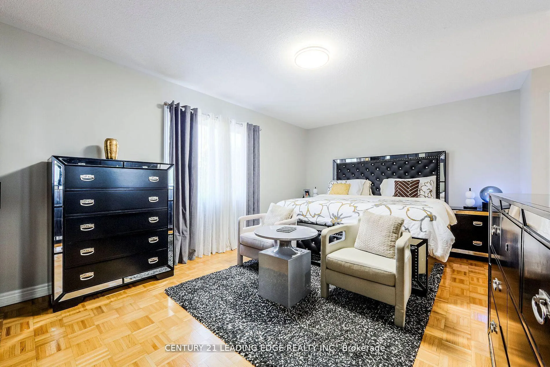 Photo 20 of 96 Nelson Street N, Clarington, Bowmanville — HOMEH