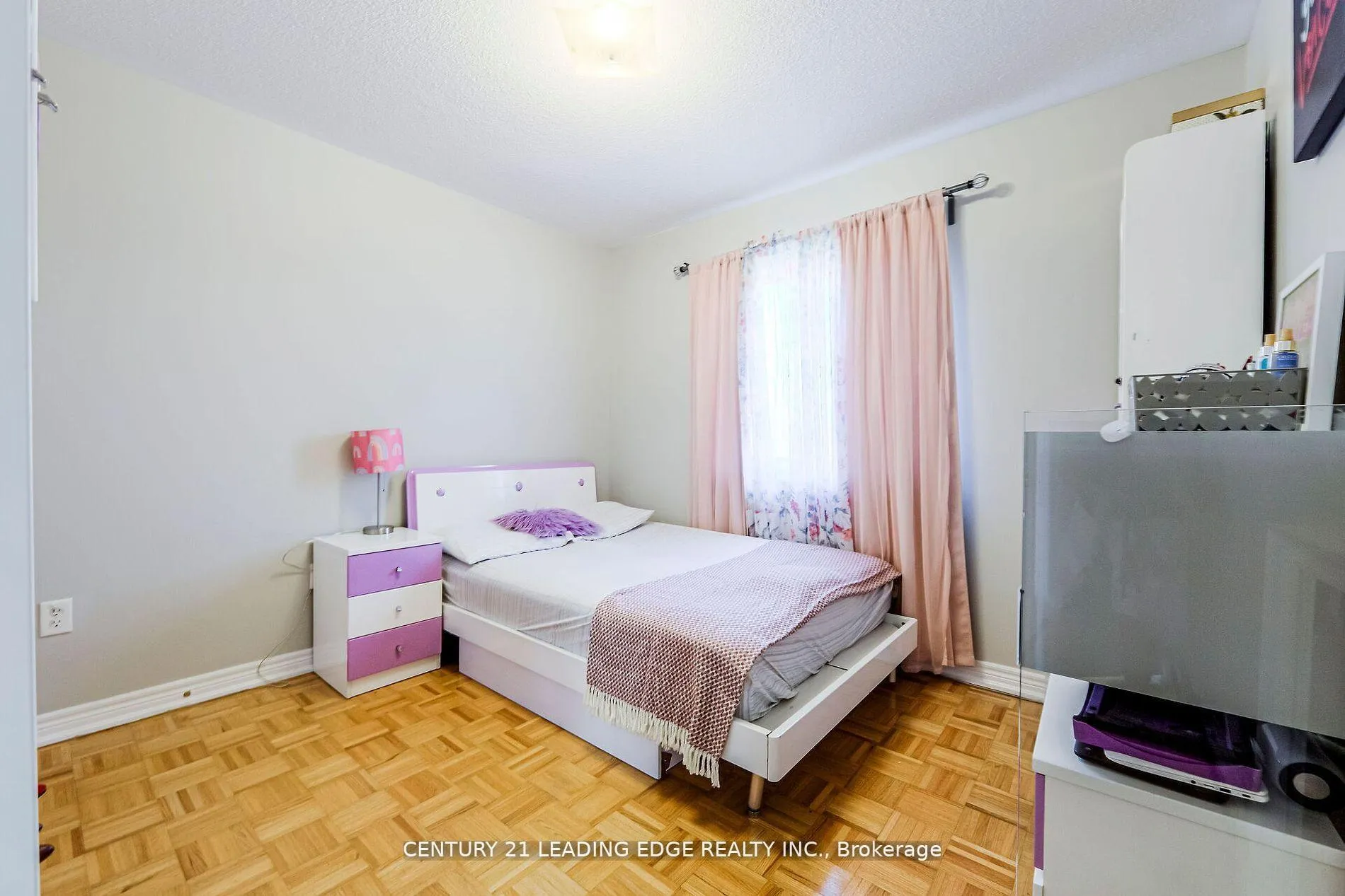 Photo 29 of 96 Nelson Street N, Clarington, Bowmanville — HOMEH
