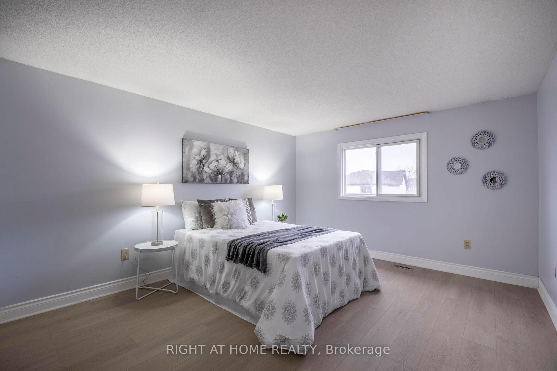 Photo 28 of 28 Chapman Drive, Ajax, Central — HOMEH