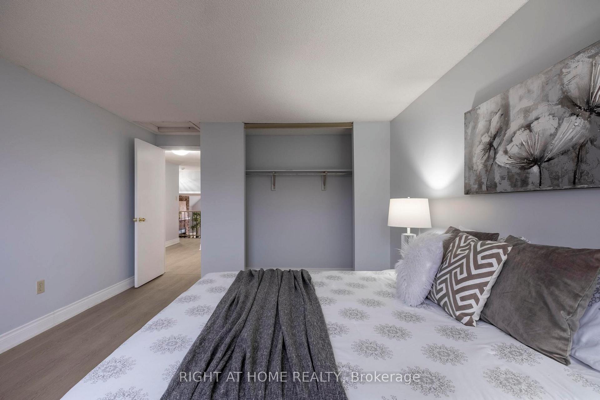Photo 29 of 28 Chapman Drive, Ajax, Central — HOMEH