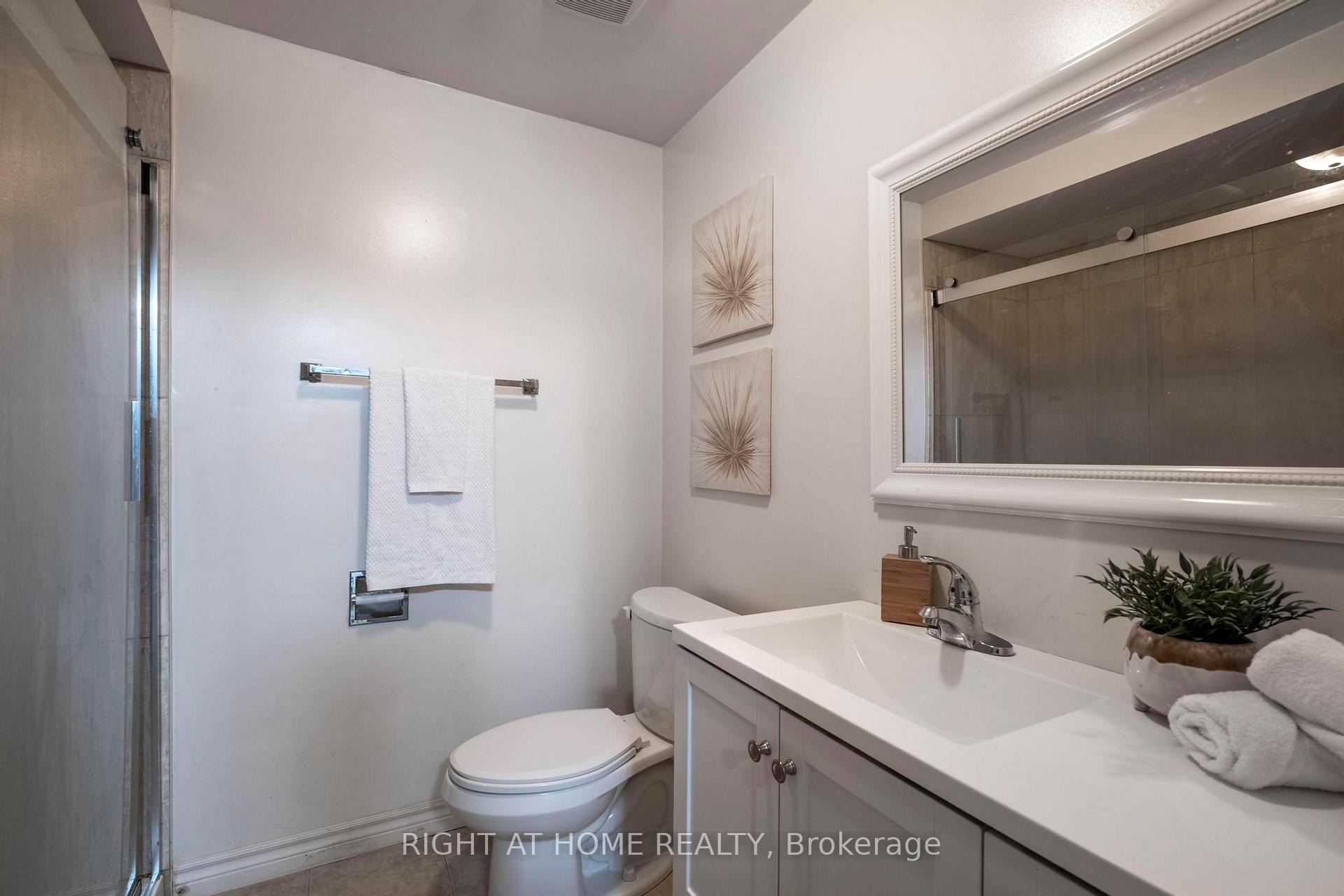 Photo 33 of 28 Chapman Drive, Ajax, Central — HOMEH