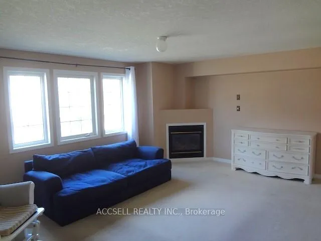 Photo 10 of Unit D95, 175 David Bergey Drive, Kitchener — HOMEH