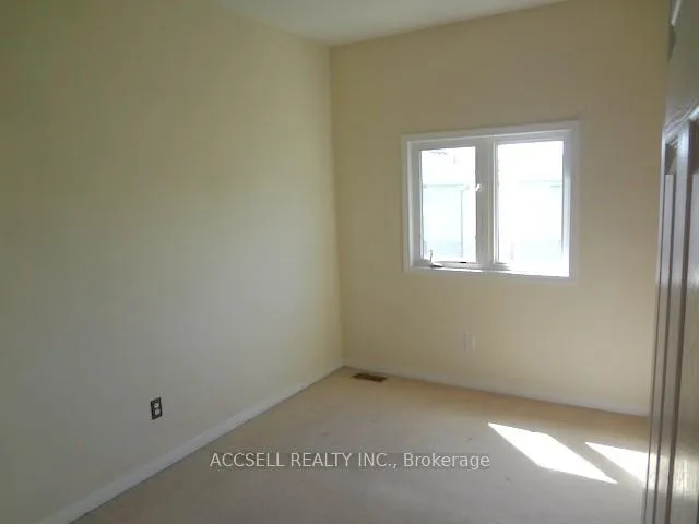 Photo 12 of Unit D95, 175 David Bergey Drive, Kitchener — HOMEH