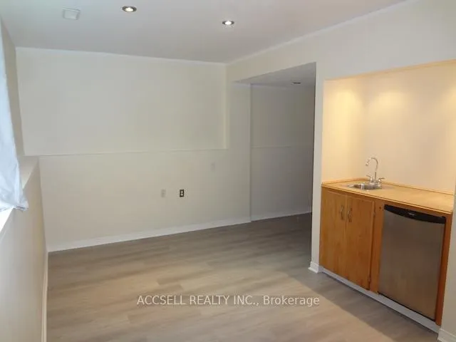 Photo 19 of Unit D95, 175 David Bergey Drive, Kitchener — HOMEH