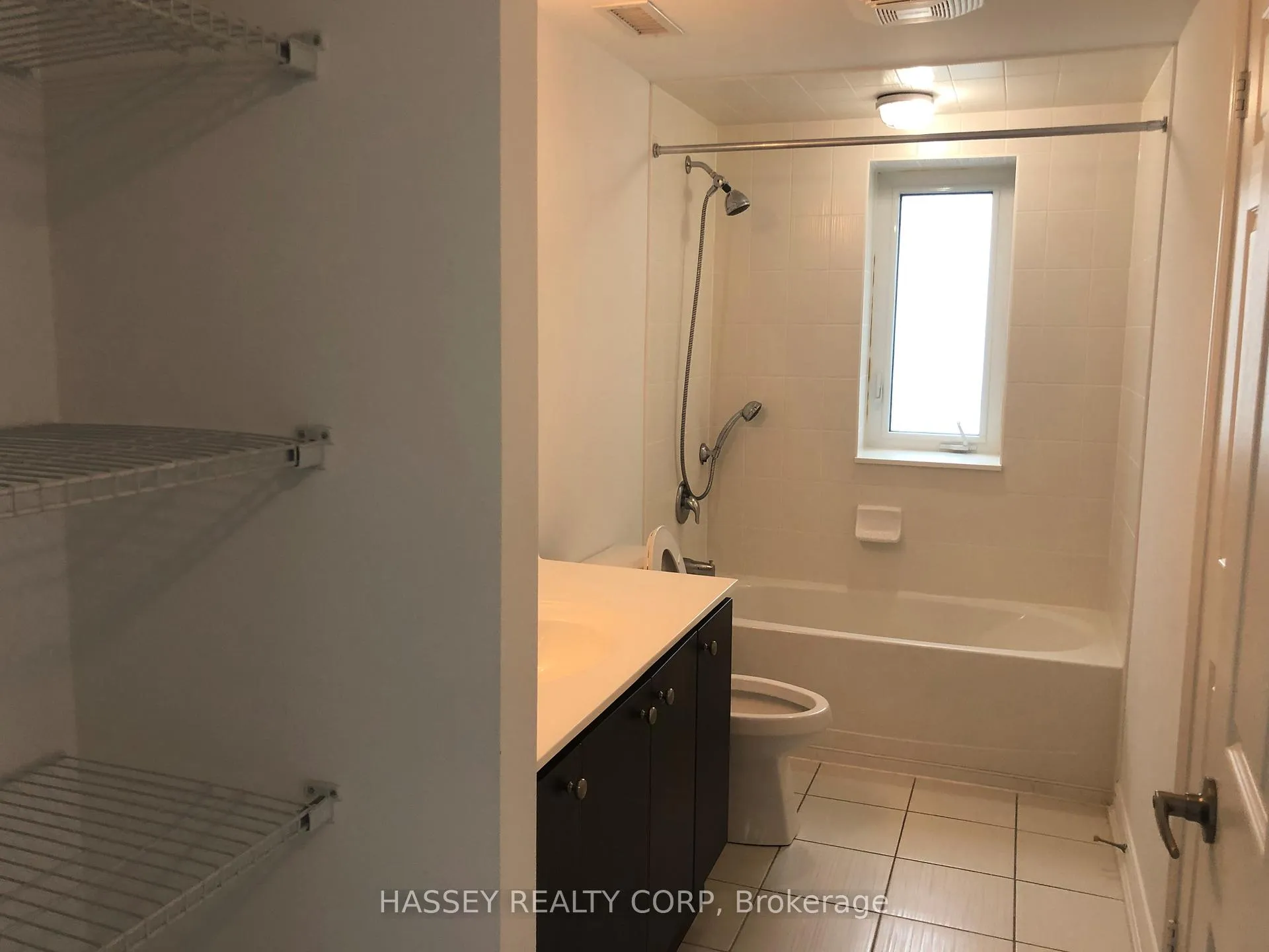 Photo 10 of Unit 107, 12 Royal Parkside Drive, Barrie, Innis-Shore — HOMEH
