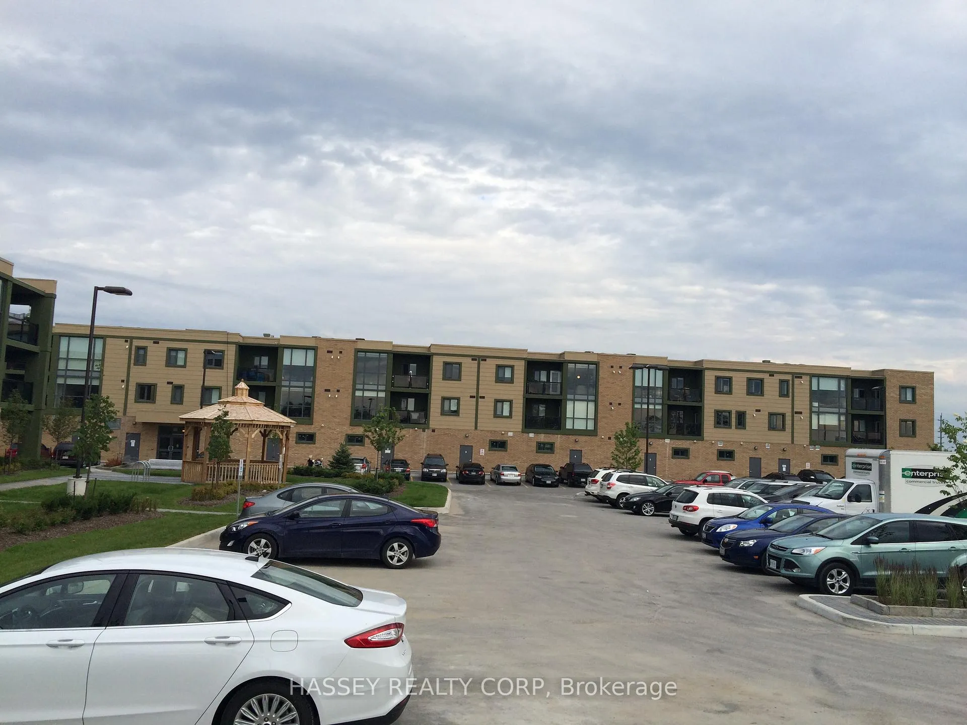 Photo 11 of Unit 107, 12 Royal Parkside Drive, Barrie, Innis-Shore — HOMEH