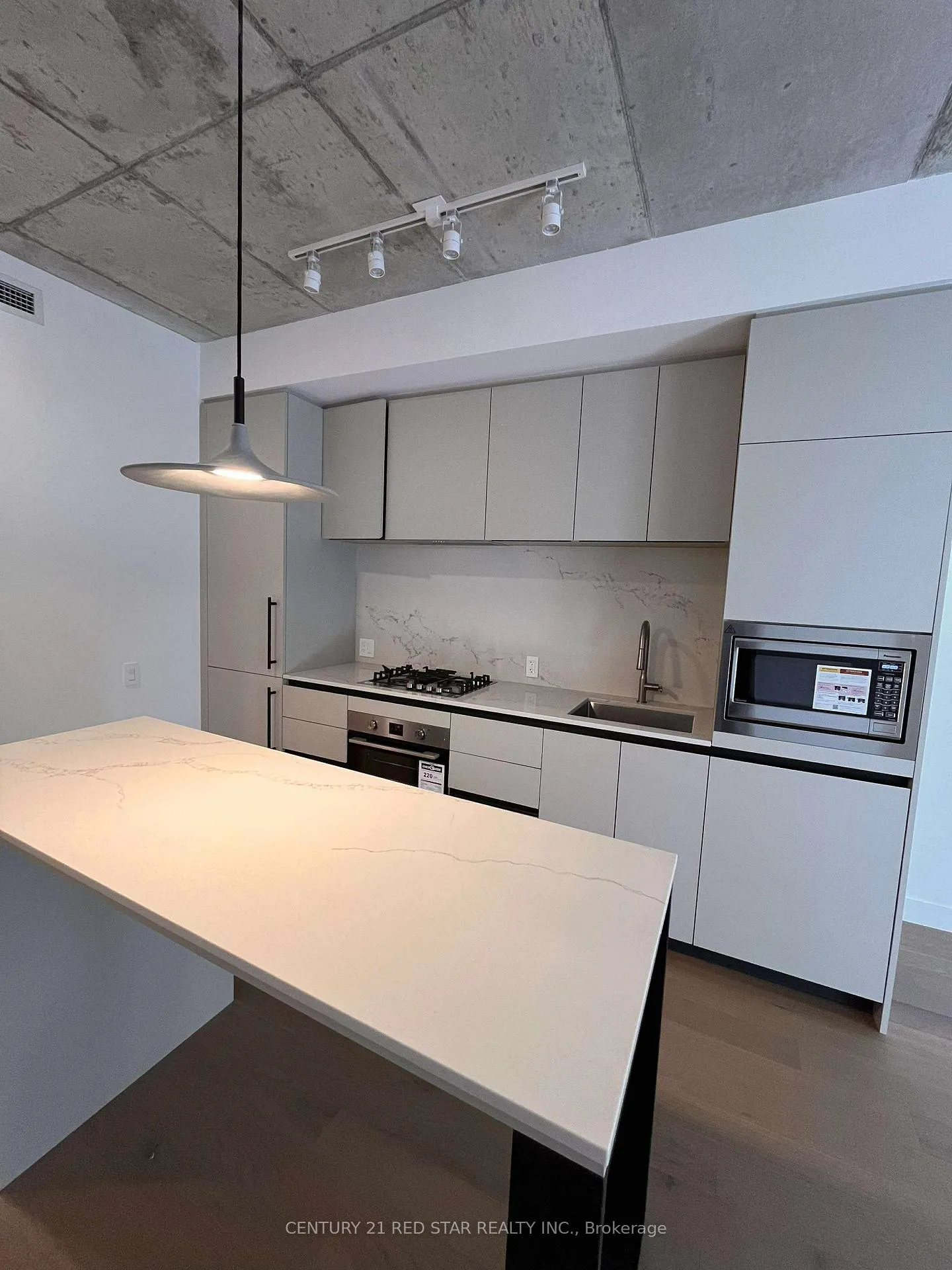 Photo 2 of Unit 211, 1720 Bayview Avenue, Toronto, Mount Pleasant East — HOMEH