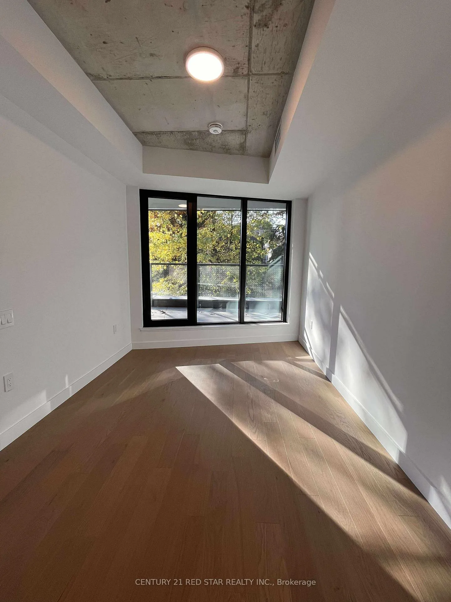 Photo 5 of Unit 211, 1720 Bayview Avenue, Toronto, Mount Pleasant East — HOMEH