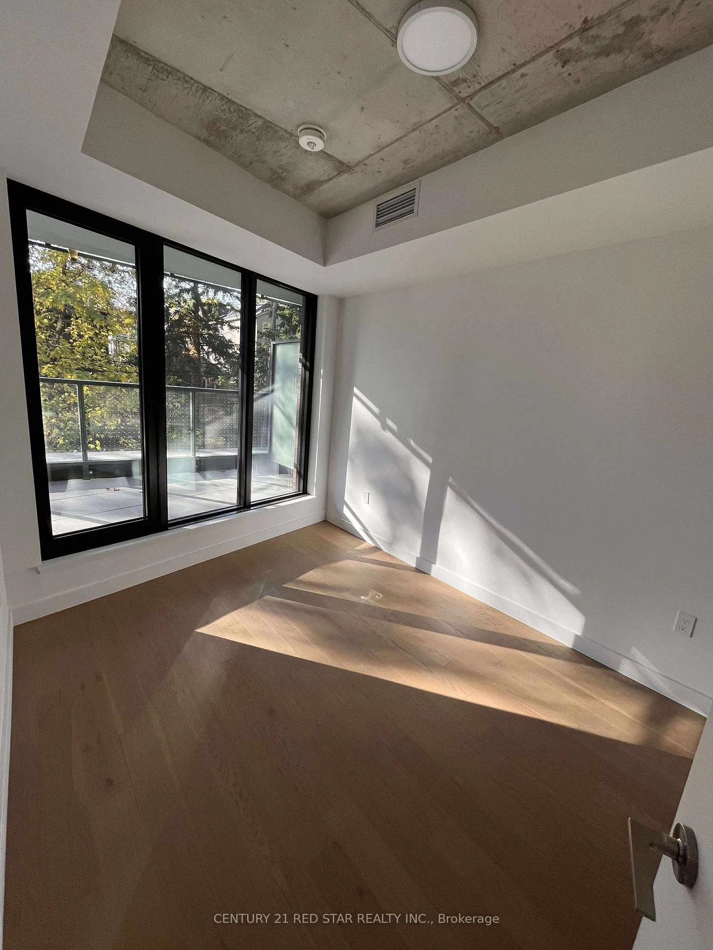 Photo 8 of Unit 211, 1720 Bayview Avenue, Toronto, Mount Pleasant East — HOMEH