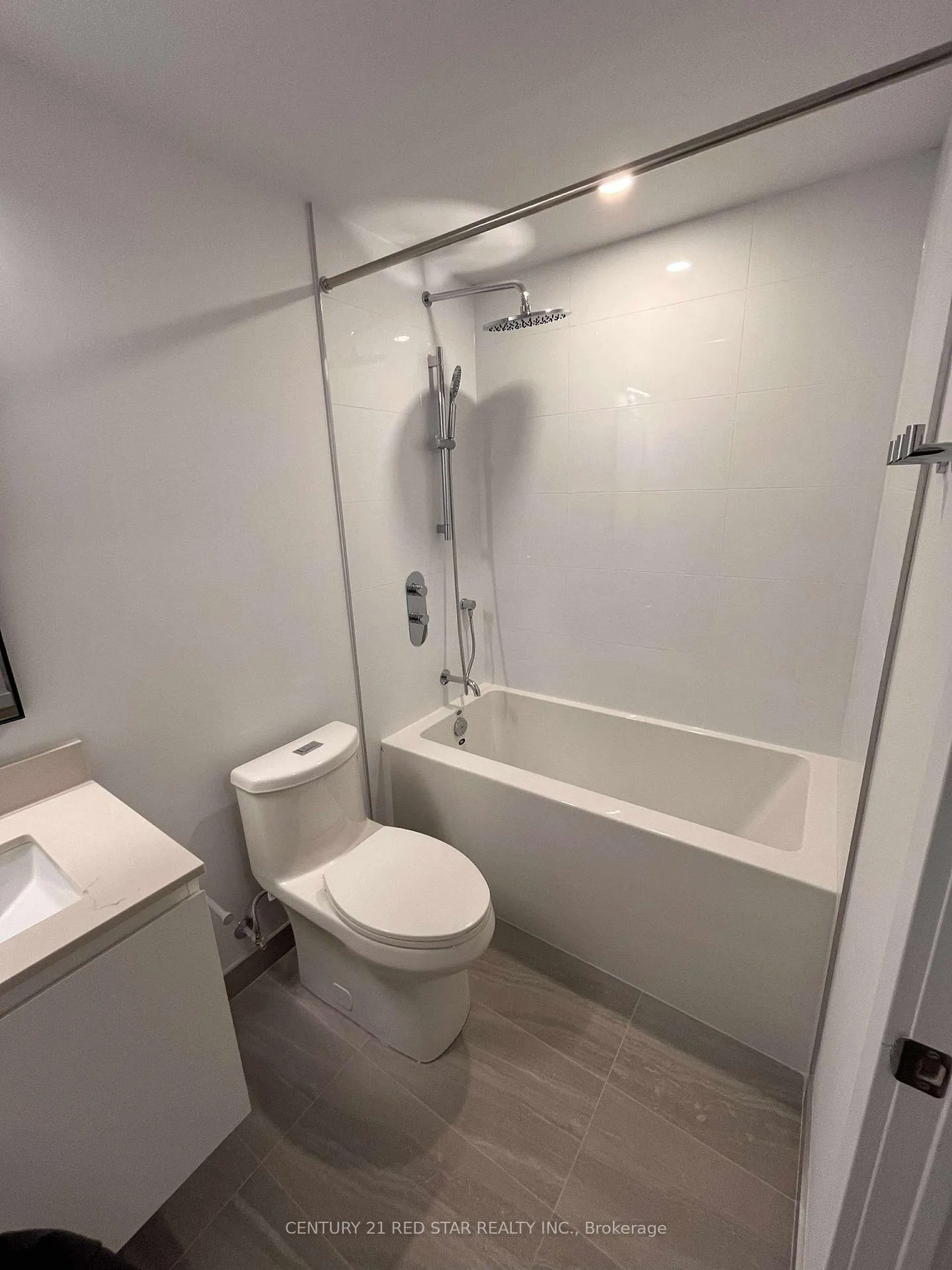 Photo 14 of Unit 211, 1720 Bayview Avenue, Toronto, Mount Pleasant East — HOMEH
