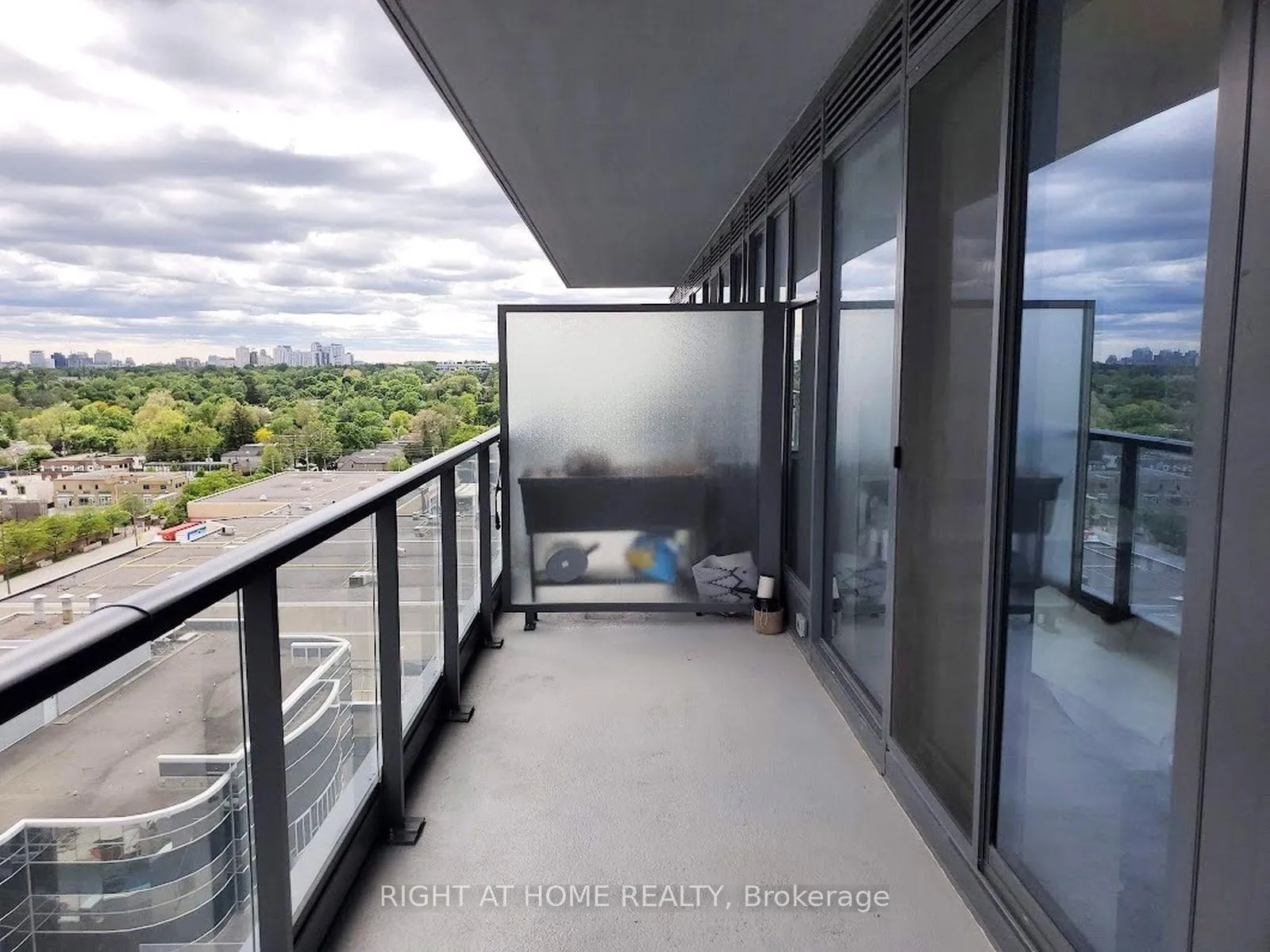 Photo 7 of Unit 1308, 33 Frederick Todd Way, Toronto, Thorncliffe Park — HOMEH