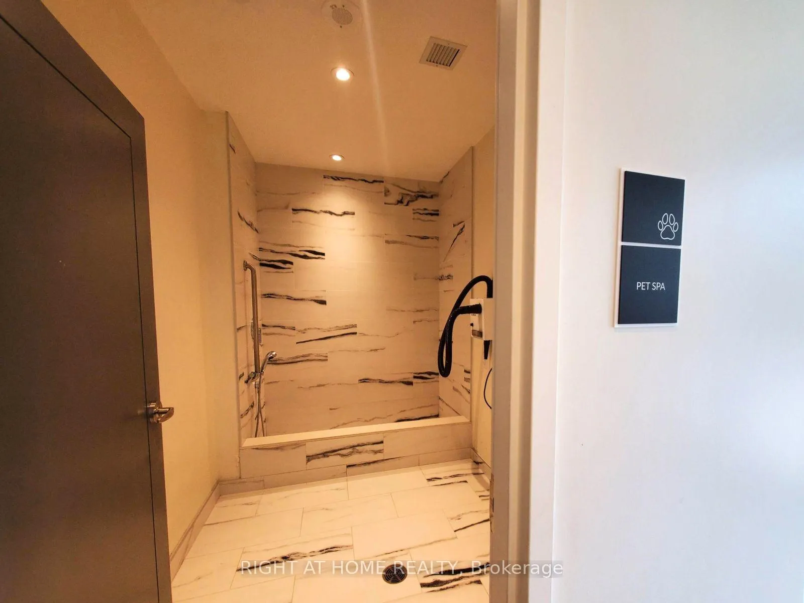 Photo 27 of Unit 1308, 33 Frederick Todd Way, Toronto, Thorncliffe Park — HOMEH