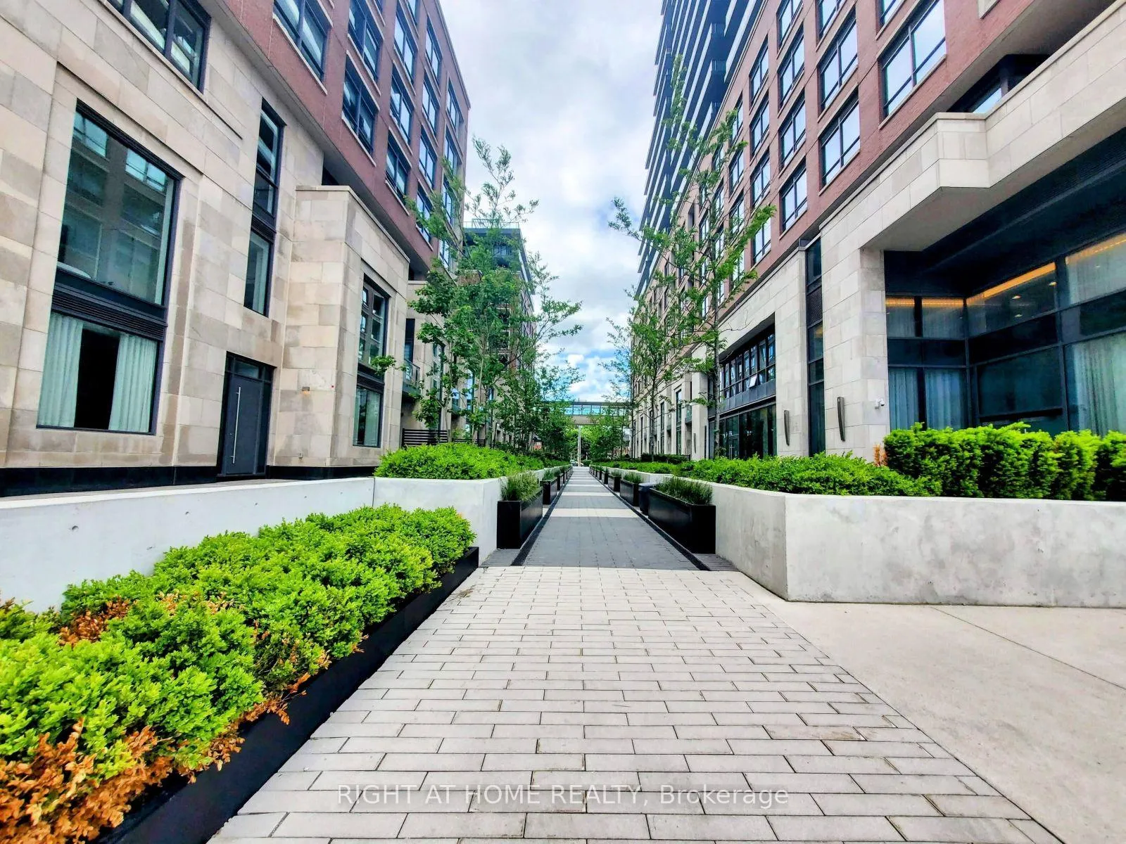 Photo 28 of Unit 1308, 33 Frederick Todd Way, Toronto, Thorncliffe Park — HOMEH