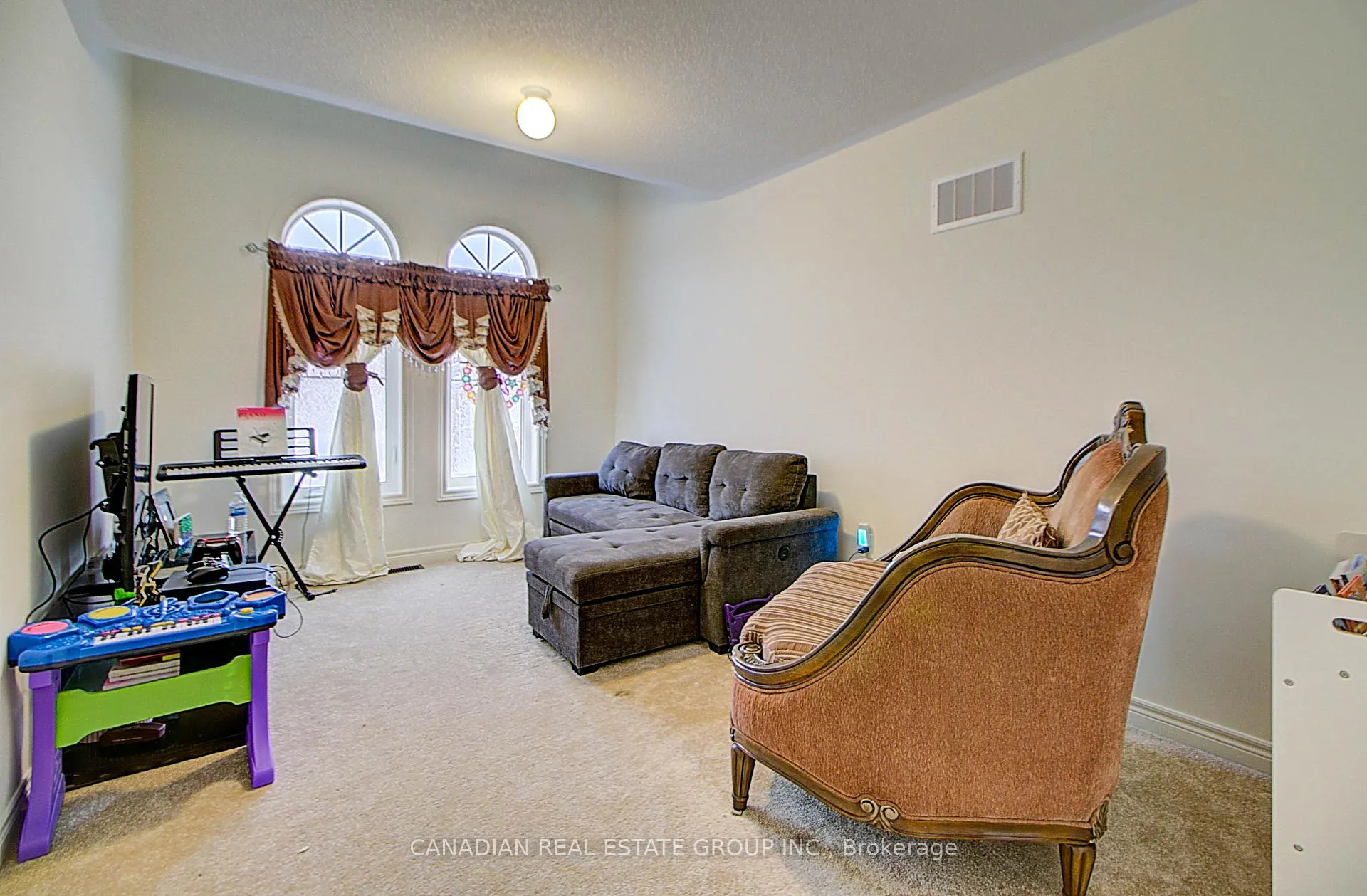 Photo 19 of 1205 Kettering Drive, Oshawa, Eastdale — HOMEH