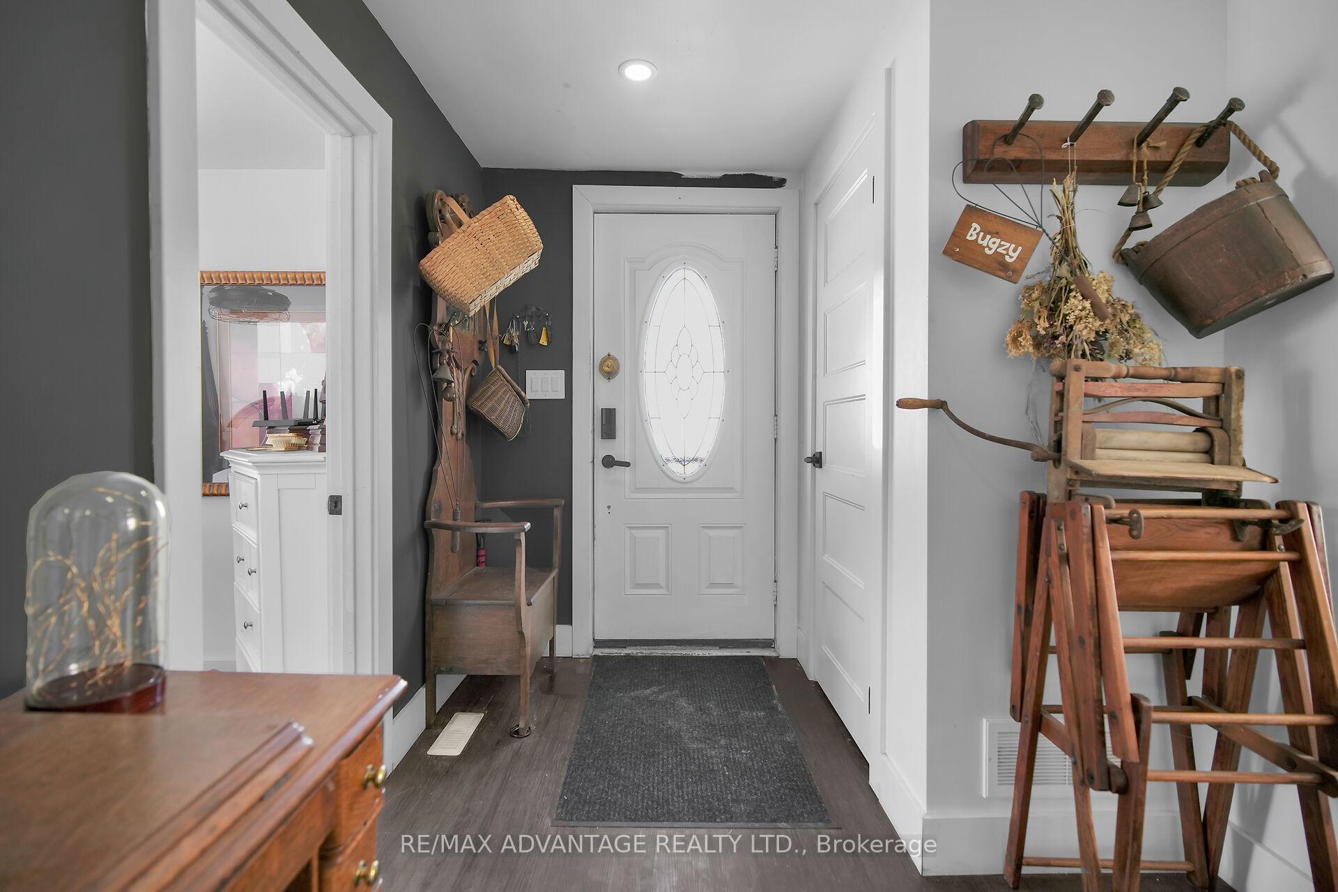Photo 5 of 248 Borden Avenue, Central Elgin, Belmont — HOMEH