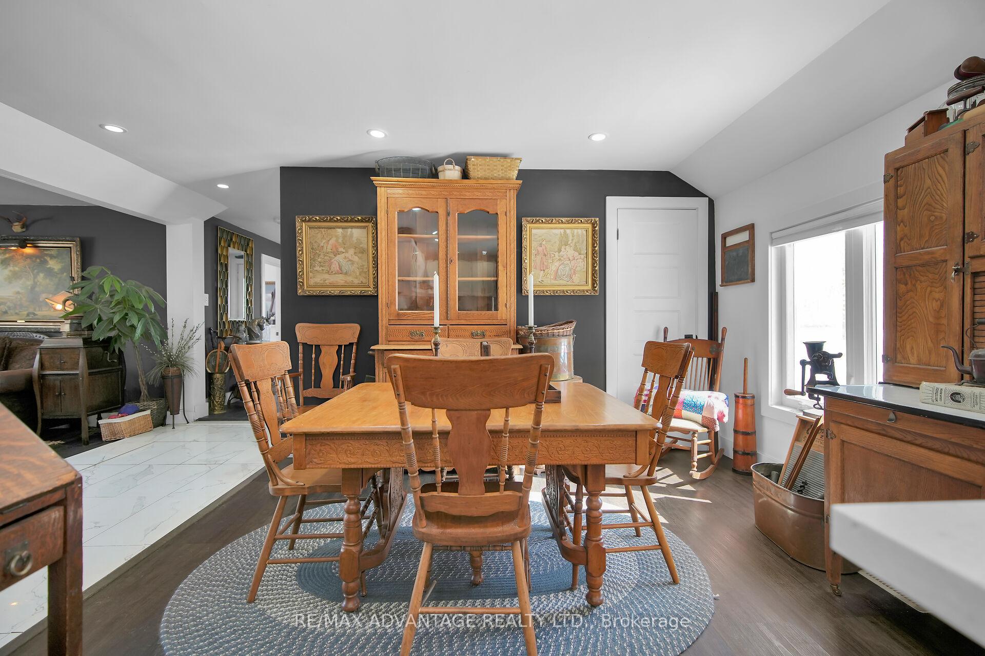 Photo 11 of 248 Borden Avenue, Central Elgin, Belmont — HOMEH