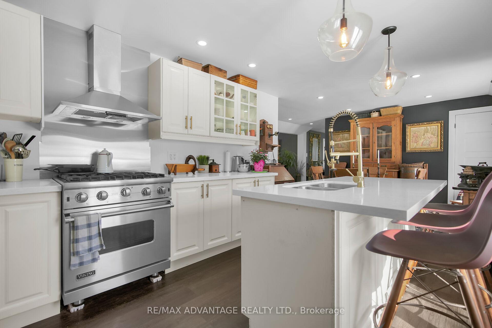 Photo 17 of 248 Borden Avenue, Central Elgin, Belmont — HOMEH
