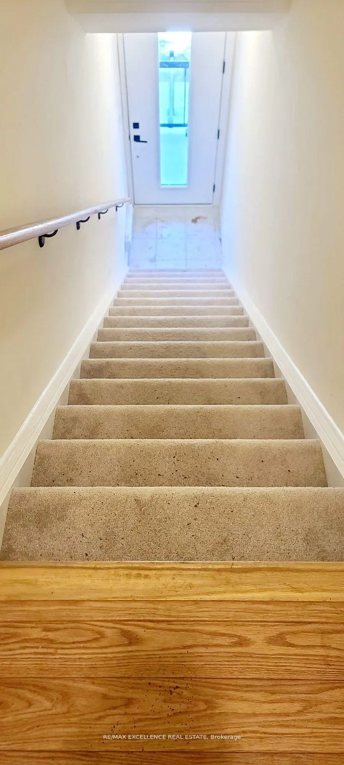Photo 4 of Unit 41, 45 Knotsberry Circle, Brampton, Bram West — HOMEH