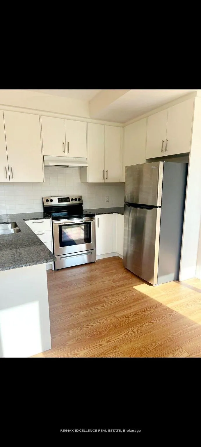 Photo 8 of Unit 41, 45 Knotsberry Circle, Brampton, Bram West — HOMEH