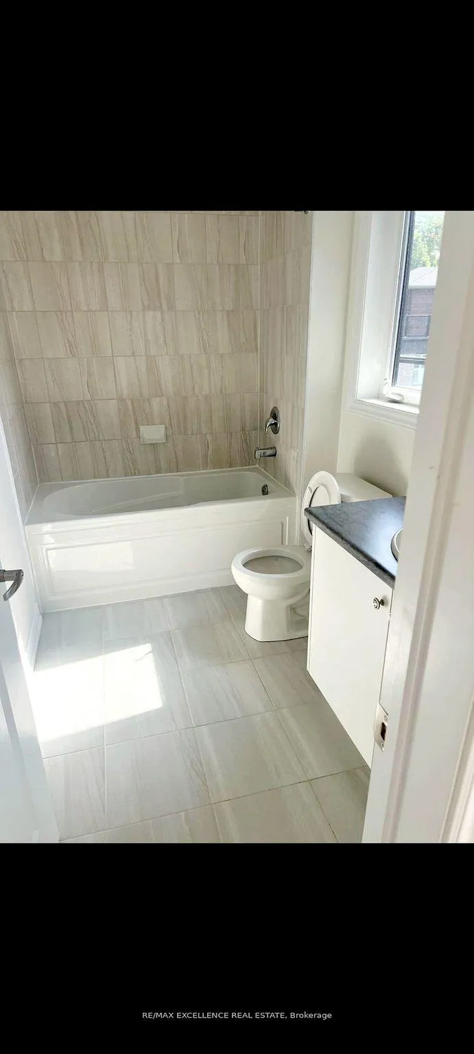 Photo 15 of Unit 41, 45 Knotsberry Circle, Brampton, Bram West — HOMEH