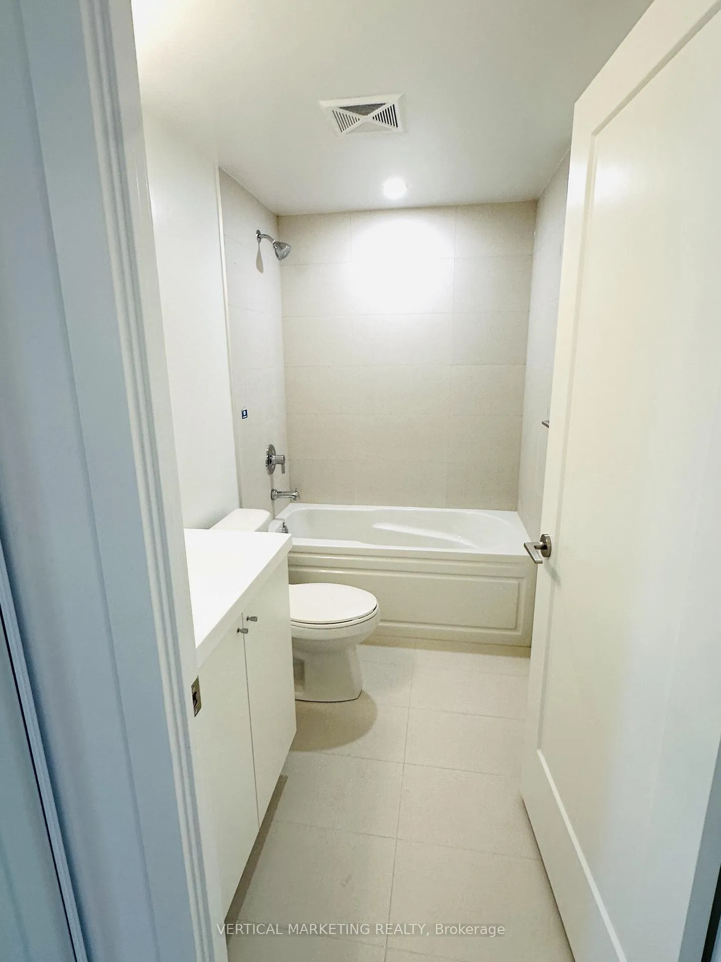 Photo 16 of Unit 1501, 2545 Simcoe Street N, Oshawa, Windfields — HOMEH