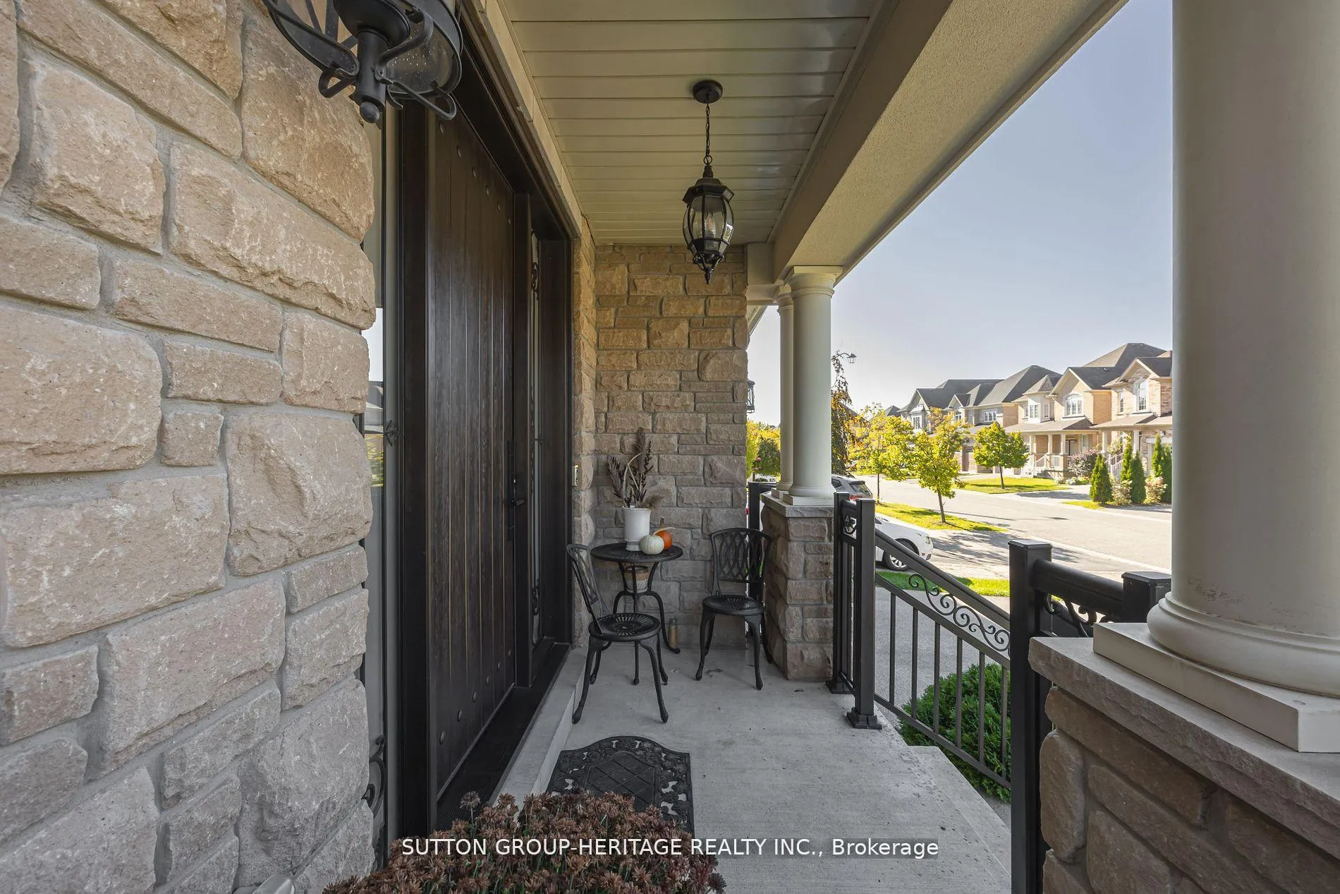 Photo 4 of 51 Antorisa Avenue, Vaughan, Vellore Village — HOMEH