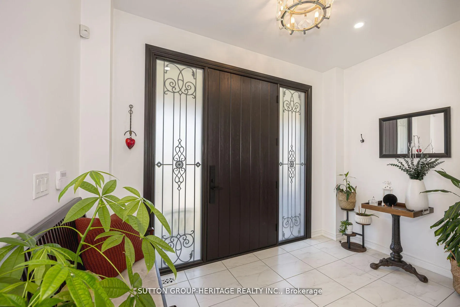Photo 5 of 51 Antorisa Avenue, Vaughan, Vellore Village — HOMEH