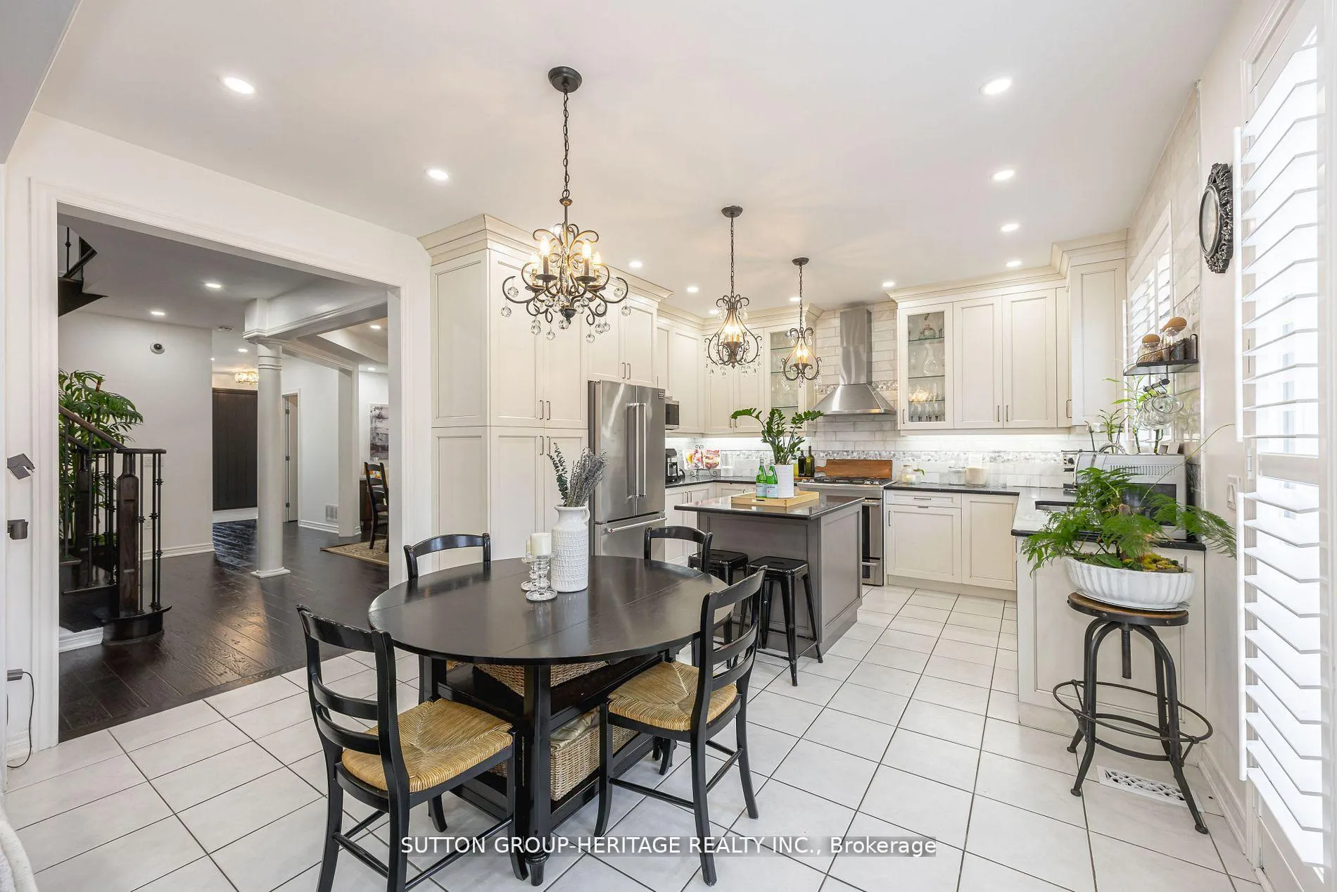Photo 12 of 51 Antorisa Avenue, Vaughan, Vellore Village — HOMEH
