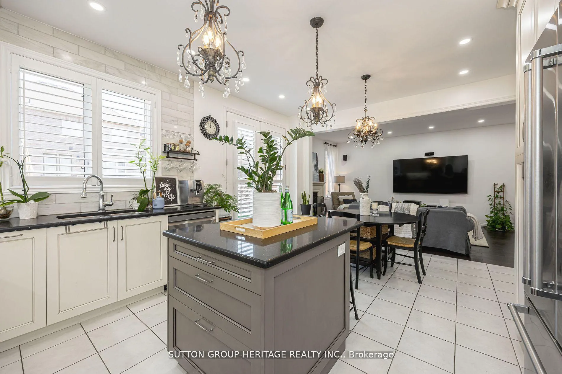Photo 16 of 51 Antorisa Avenue, Vaughan, Vellore Village — HOMEH
