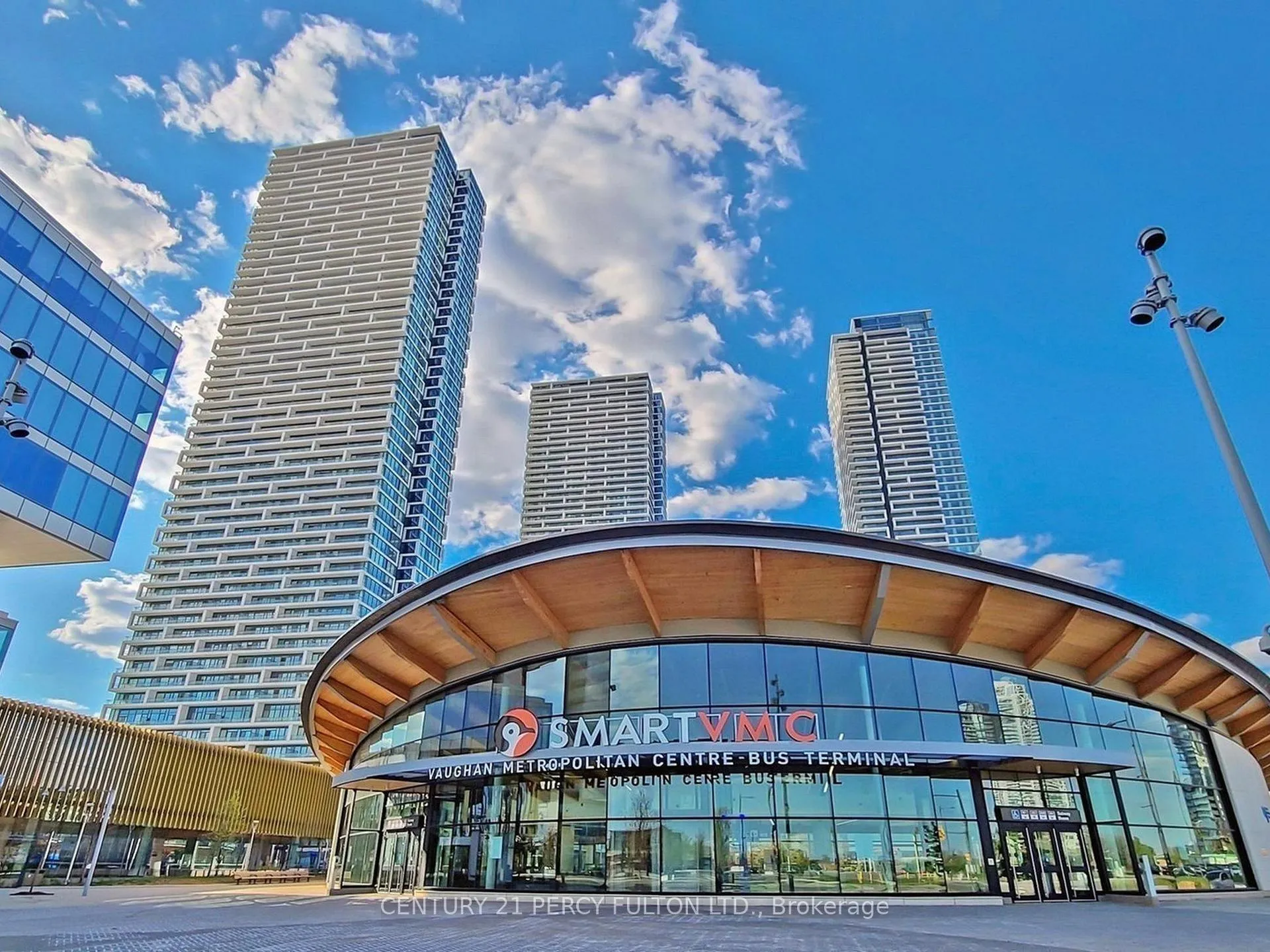 Front of Unit 5903, 950 Portage Parkway