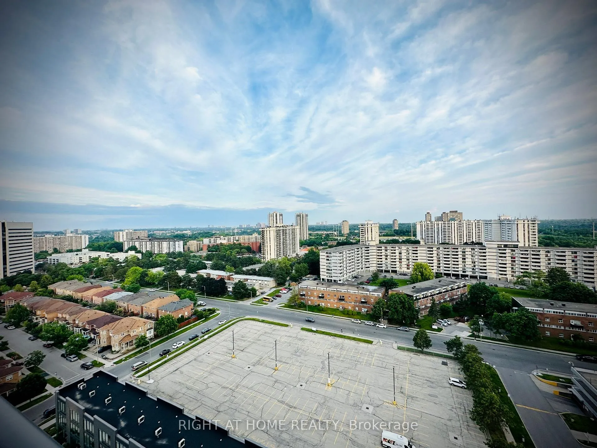 Photo 4 of Unit 1708, 2 Sonic Way, Toronto, Flemingdon Park — HOMEH