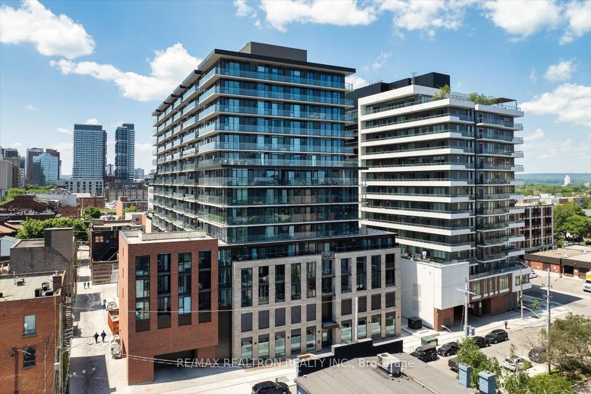 Front of Unit 726, 1 Jarvis Street