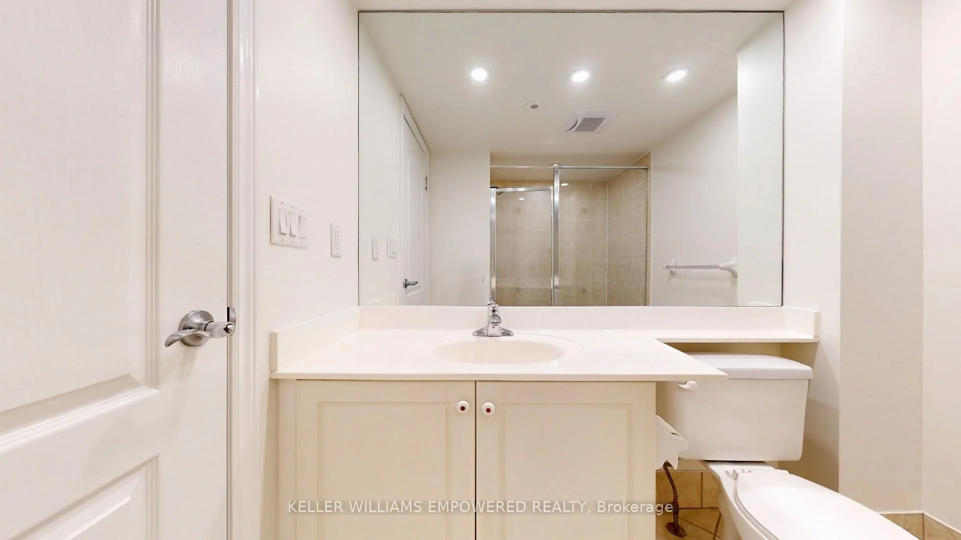 Photo 13 of Unit TH 3, 68 Suncrest Boulevard, Markham, Commerce Valley — HOMEH