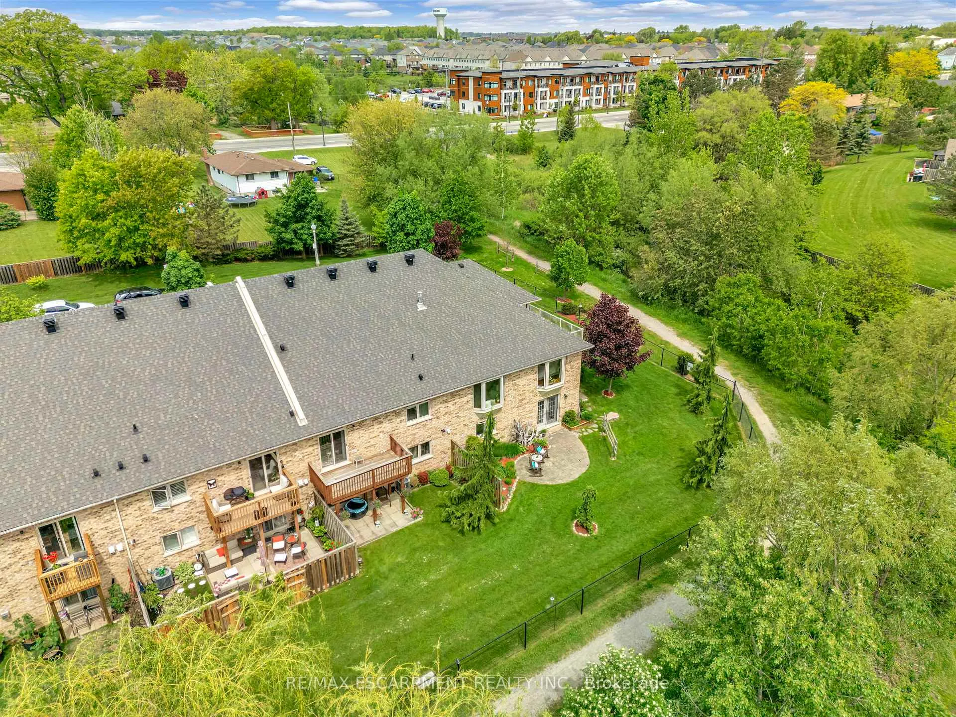 Photo 6 of Unit 10, 310 Southbrook Drive, Hamilton, Binbrook — HOMEH