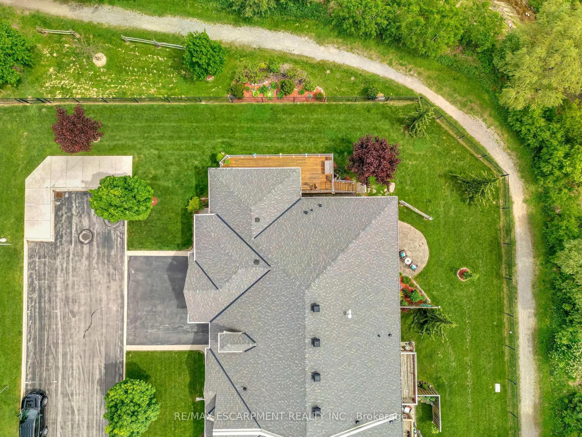 Photo 7 of Unit 10, 310 Southbrook Drive, Hamilton, Binbrook — HOMEH