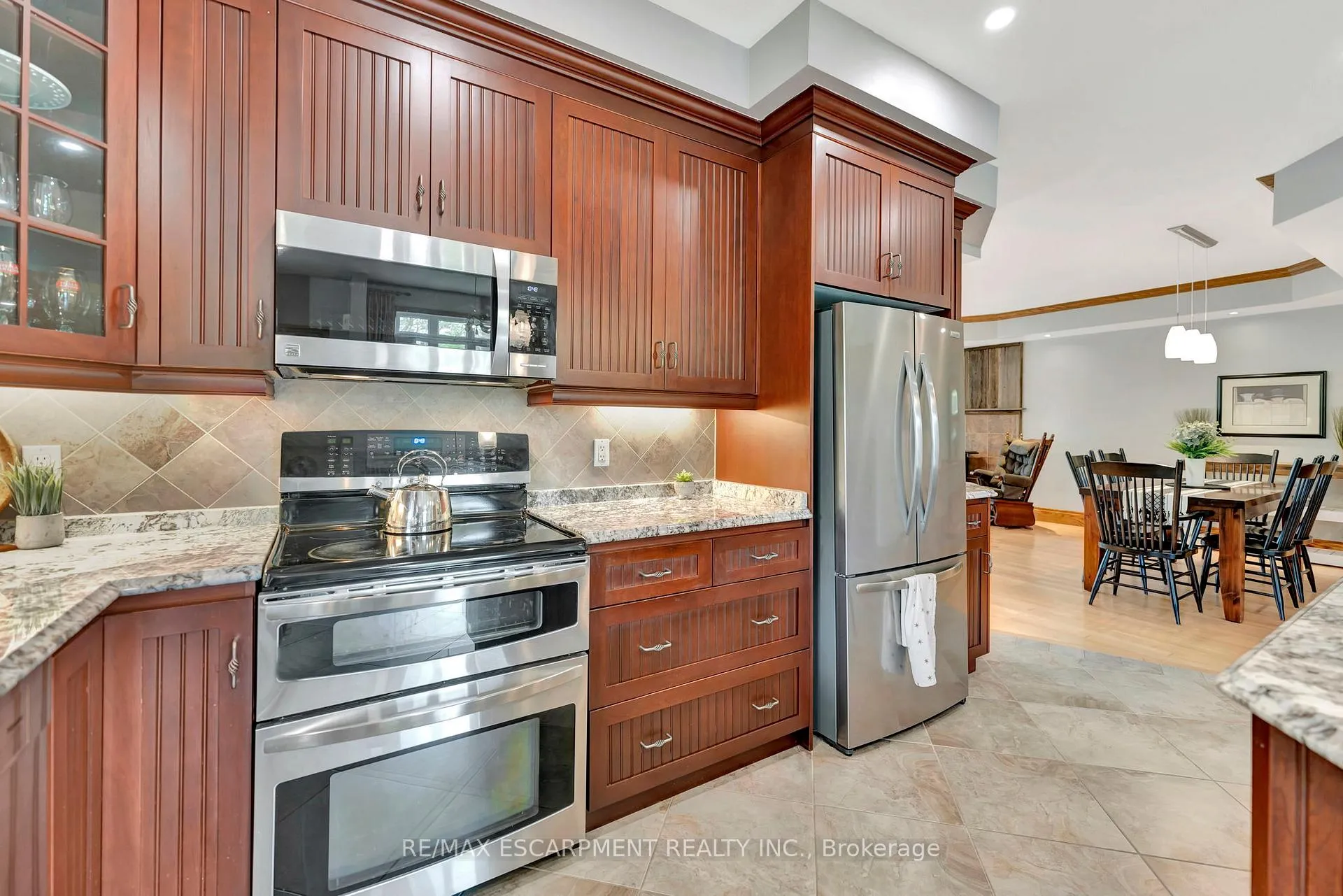 Photo 18 of Unit 10, 310 Southbrook Drive, Hamilton, Binbrook — HOMEH