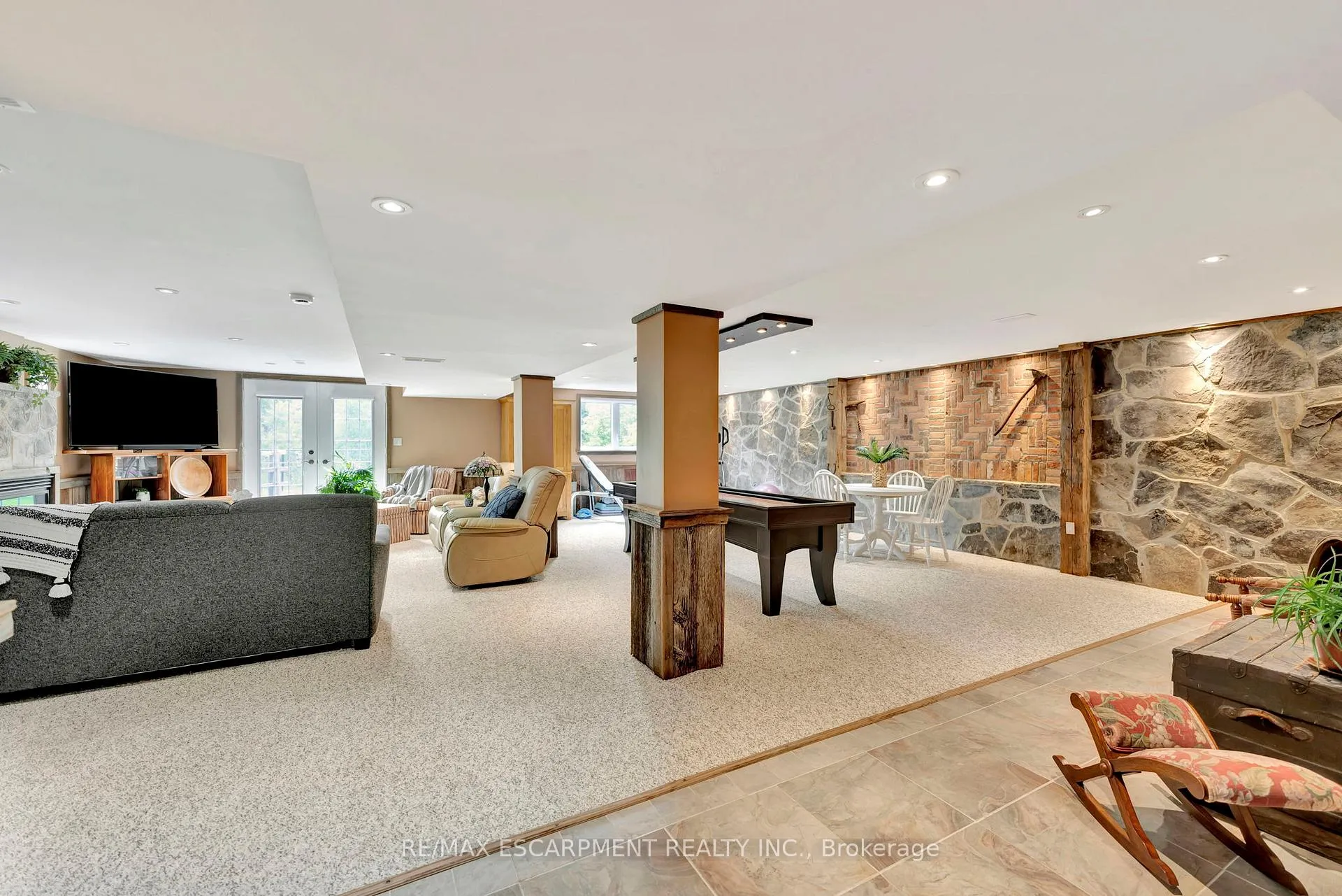 Photo 32 of Unit 10, 310 Southbrook Drive, Hamilton, Binbrook — HOMEH