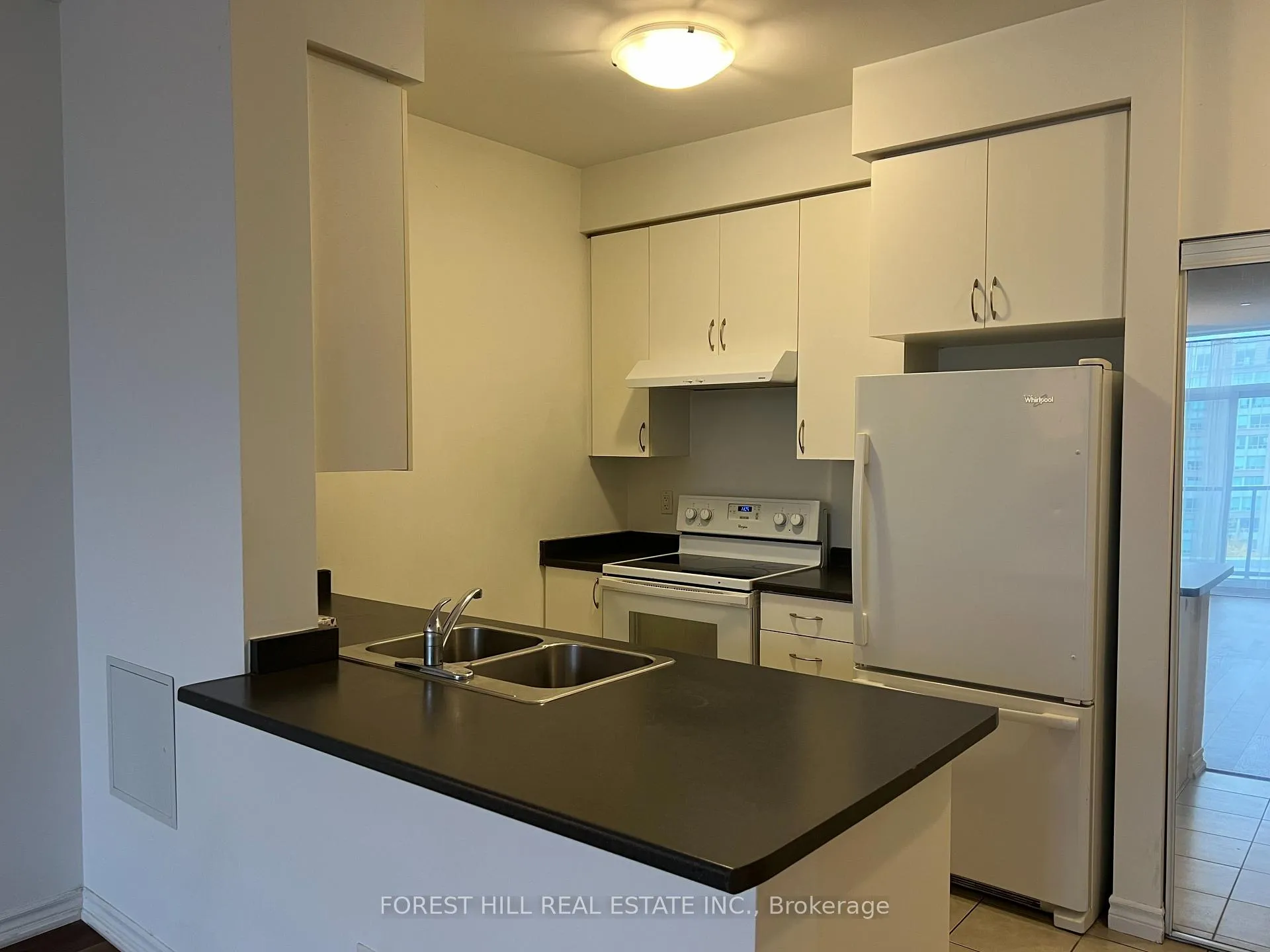 Photo 6 of Unit 930, 35 Saranac Boulevard, Toronto, Englemount-Lawrence — HOMEH