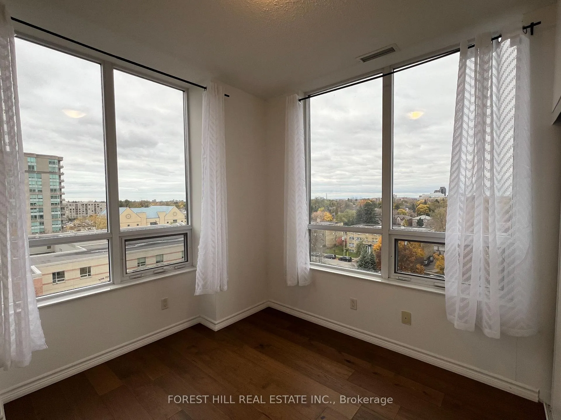 Photo 13 of Unit 930, 35 Saranac Boulevard, Toronto, Englemount-Lawrence — HOMEH