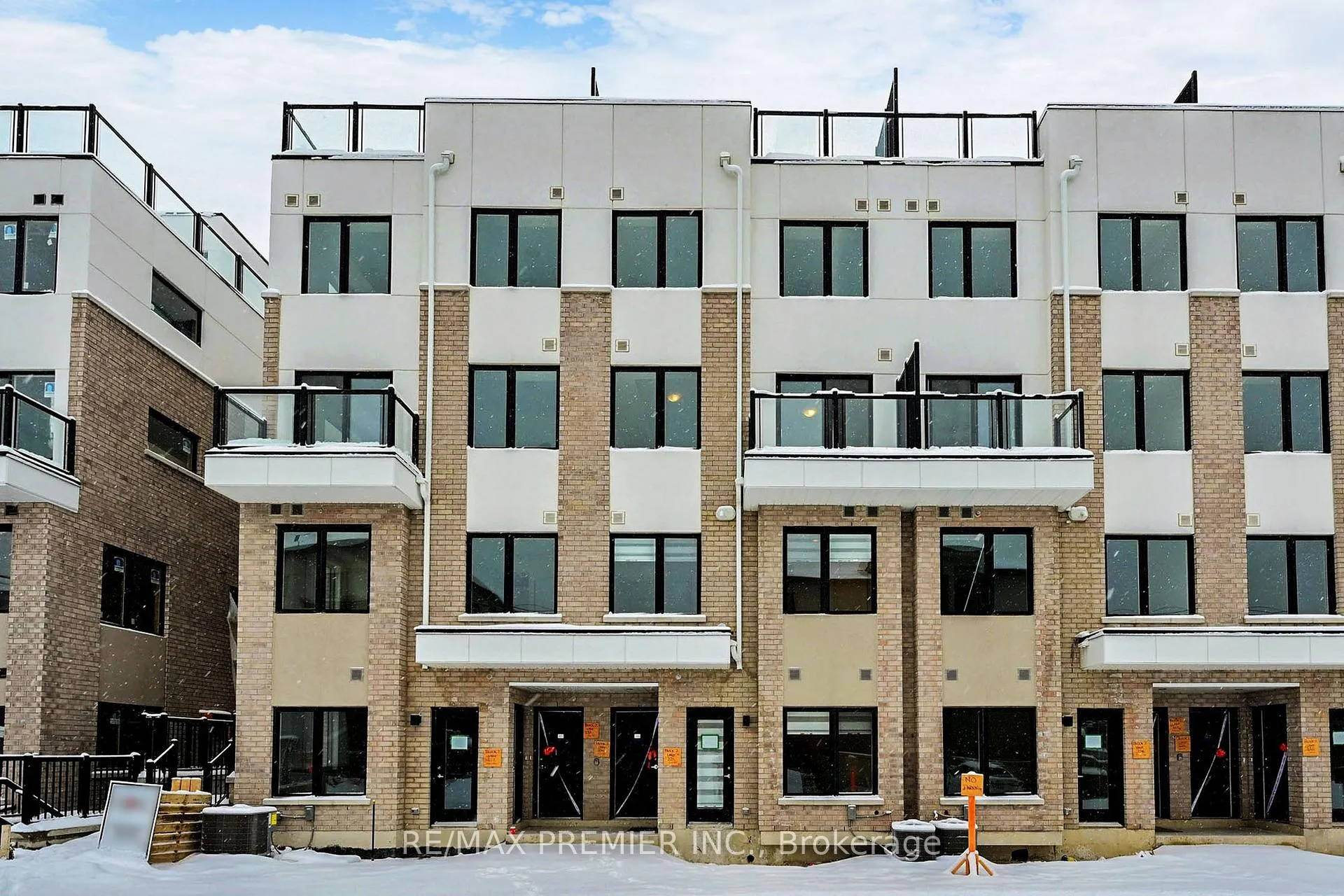 Front of Unit 329, 1695 Dersan Street