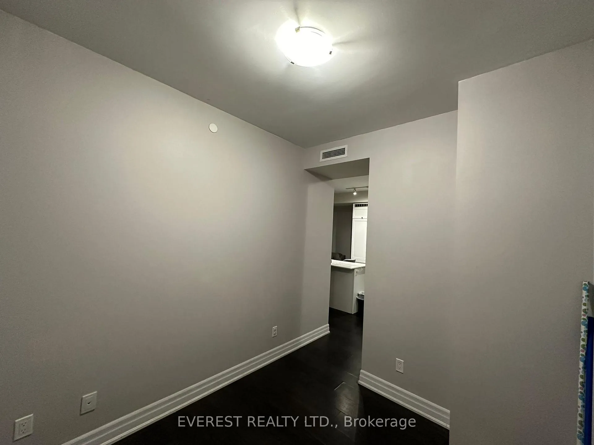 Photo 3 of Unit #419, 9085 Jane Street, Vaughan, Concord — HOMEH