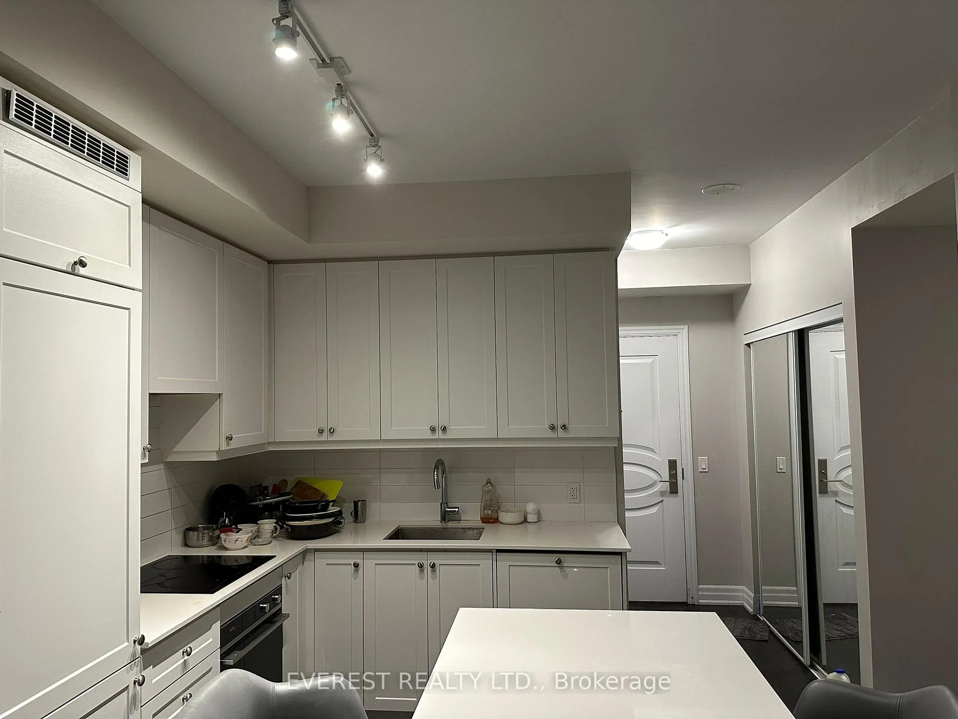 Photo 8 of Unit #419, 9085 Jane Street, Vaughan, Concord — HOMEH