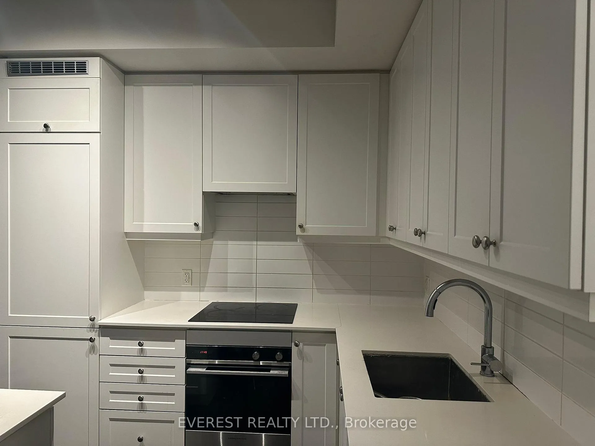 Photo 10 of Unit #419, 9085 Jane Street, Vaughan, Concord — HOMEH
